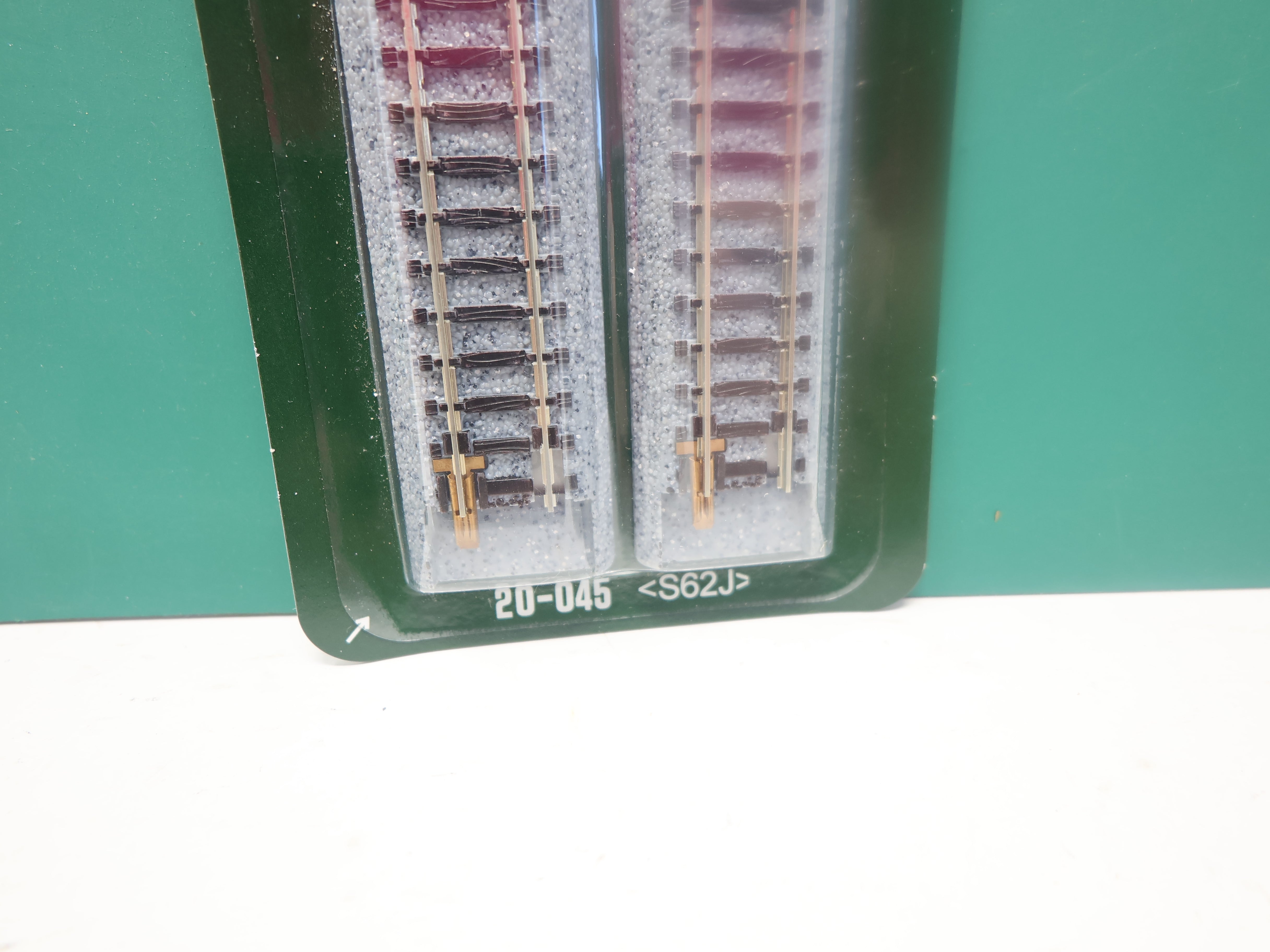KATO 20-045 N Scale, Snap Track Conversion Track (2pcs)