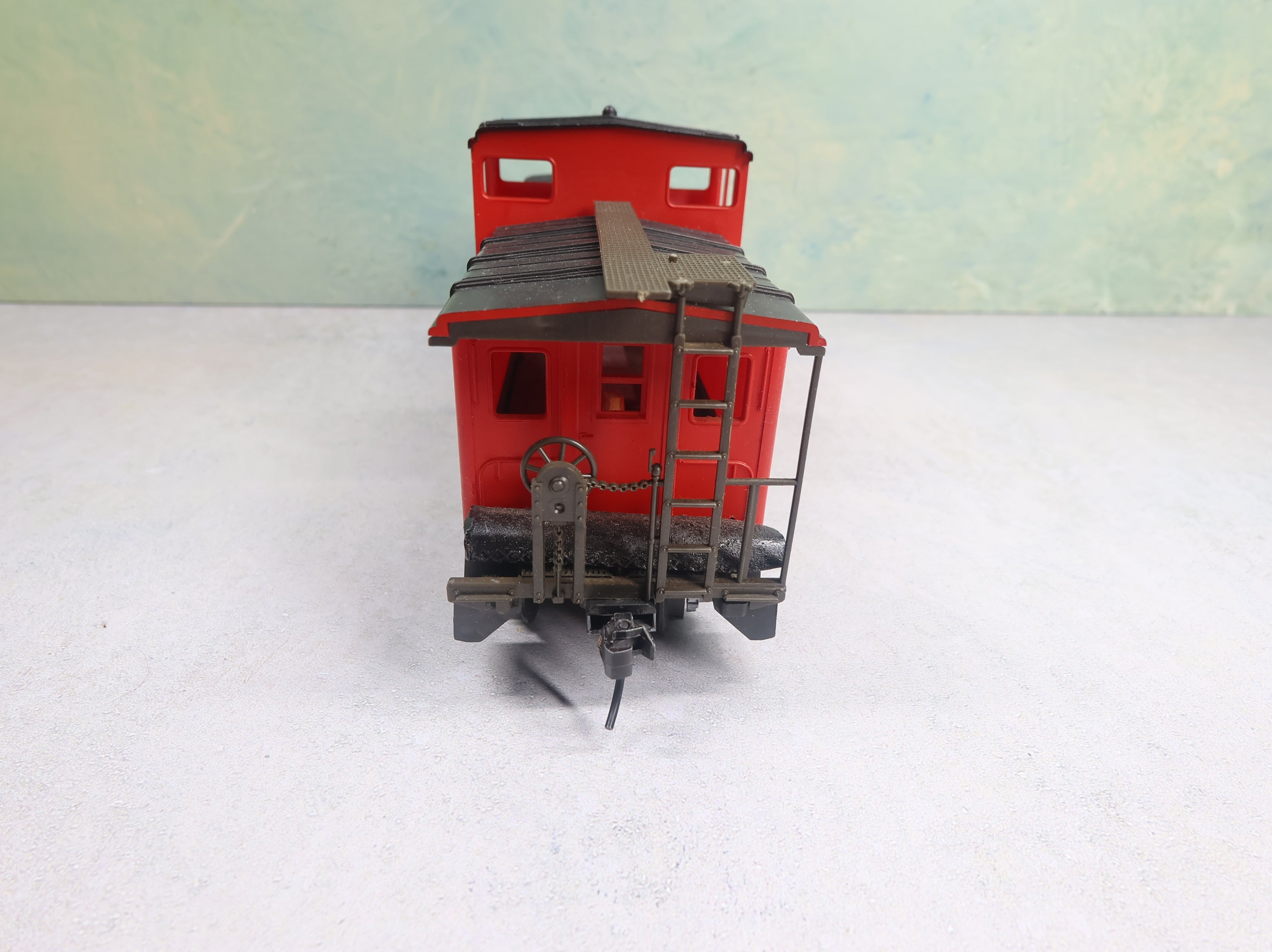 USED Atlas O Caboose Santa Fe ATSF #999246 Kadee Converter