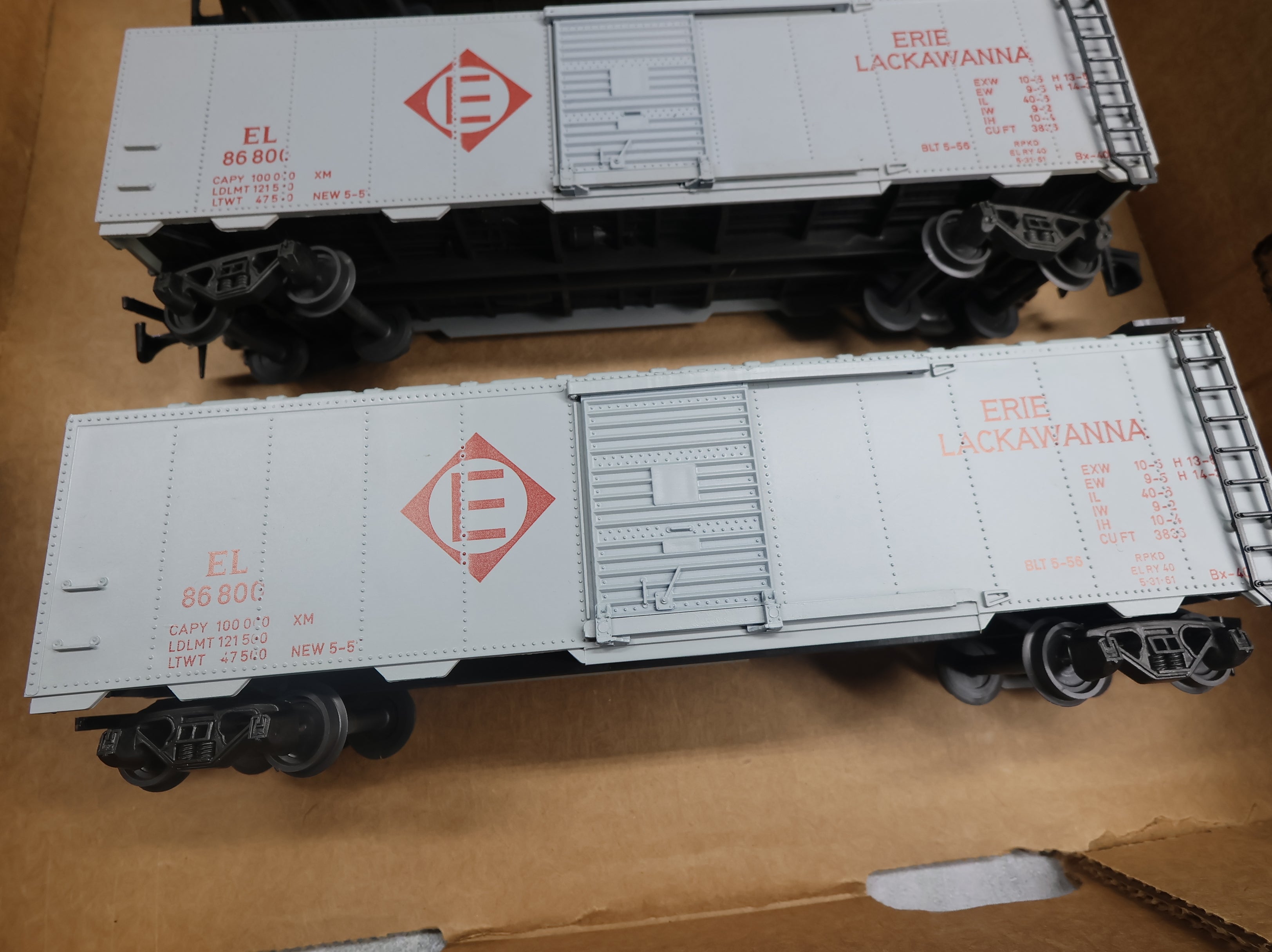 USED AHM O Box Car Erie Lackawanna EL #86800 (3 pcs)