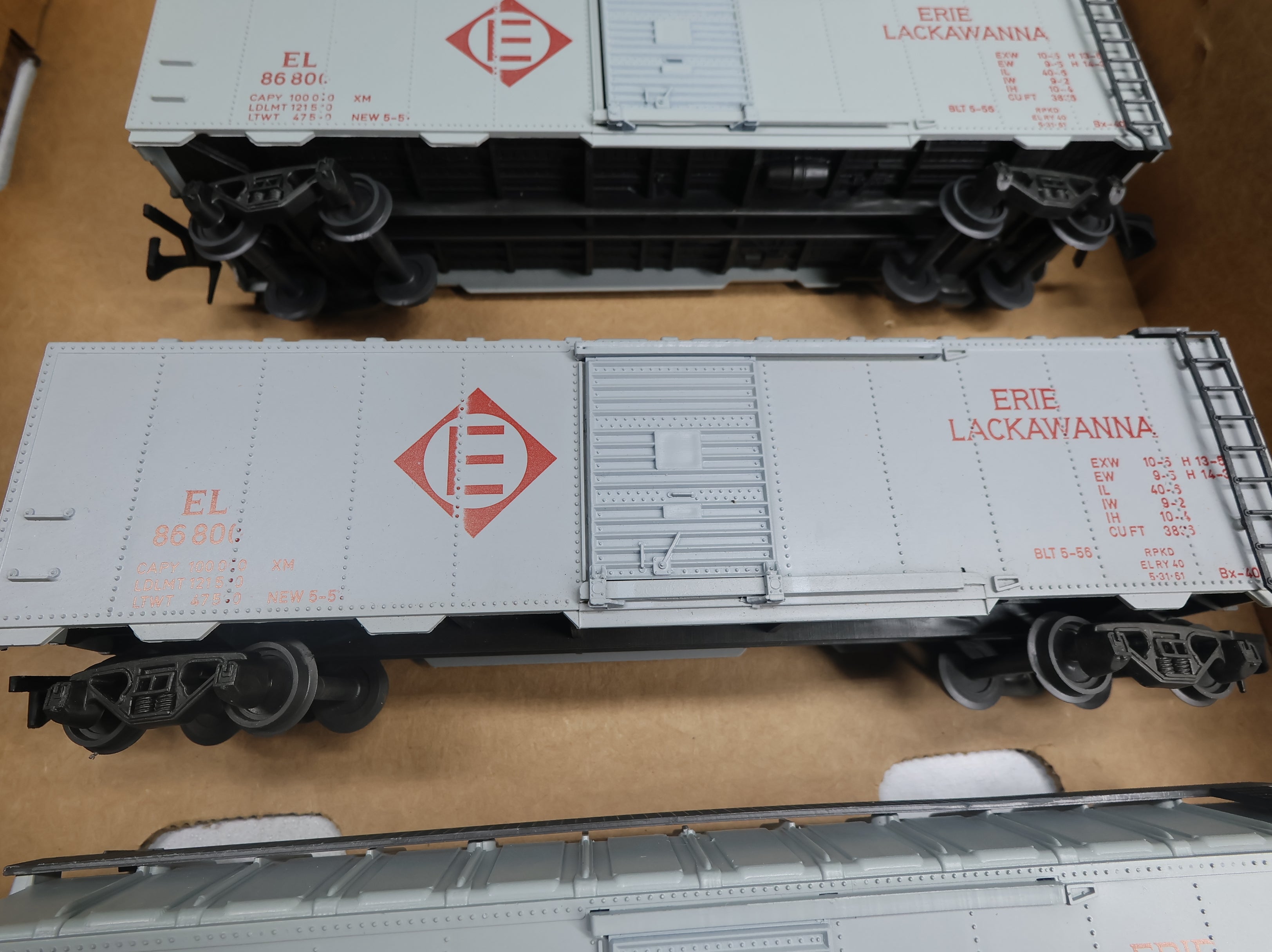 USED AHM O Box Car Erie Lackawanna EL #86800 (3 pcs)