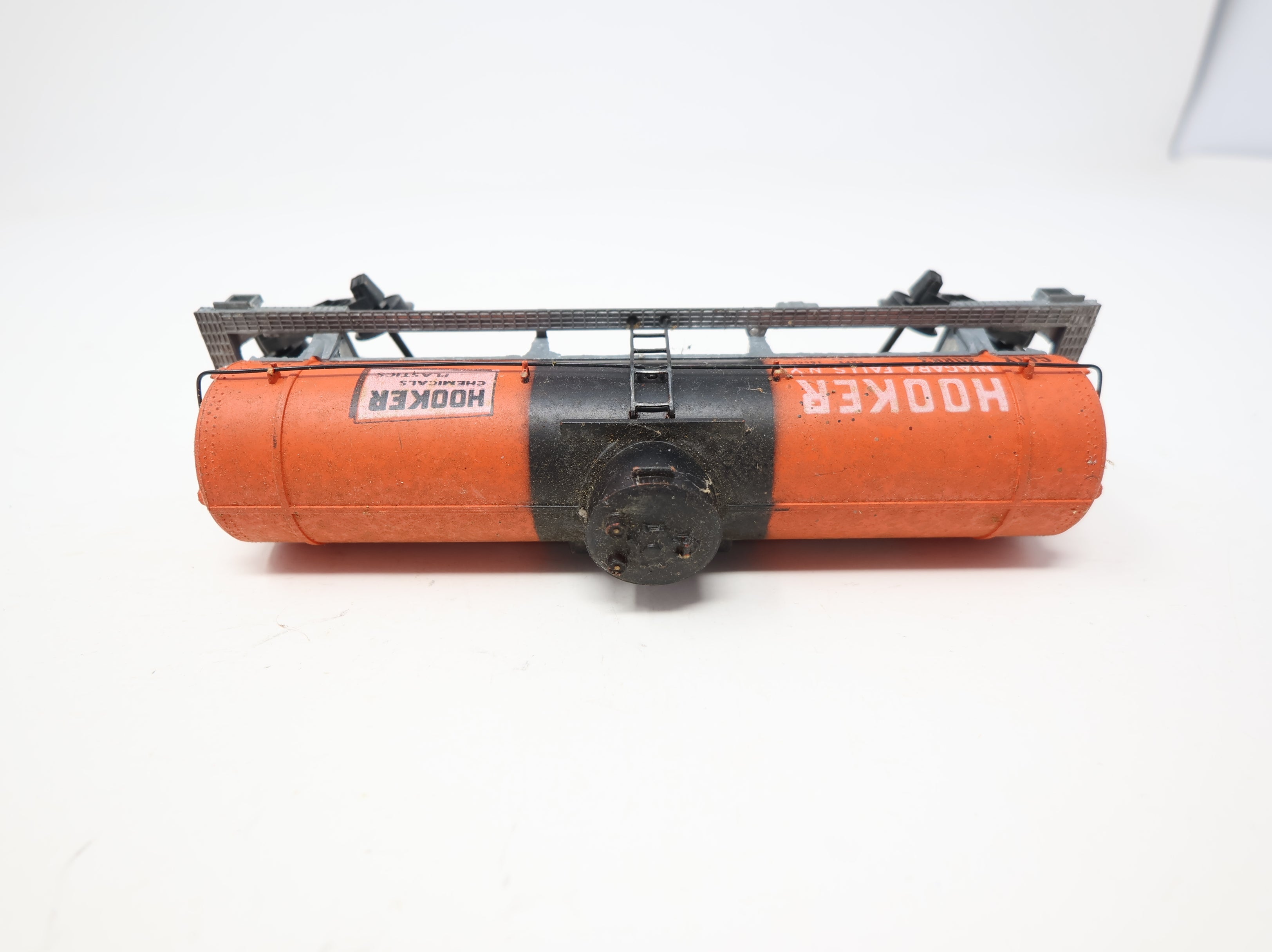 USED Roundhouse HO Scale Single Dome Tank Car Hooker GATX #30883