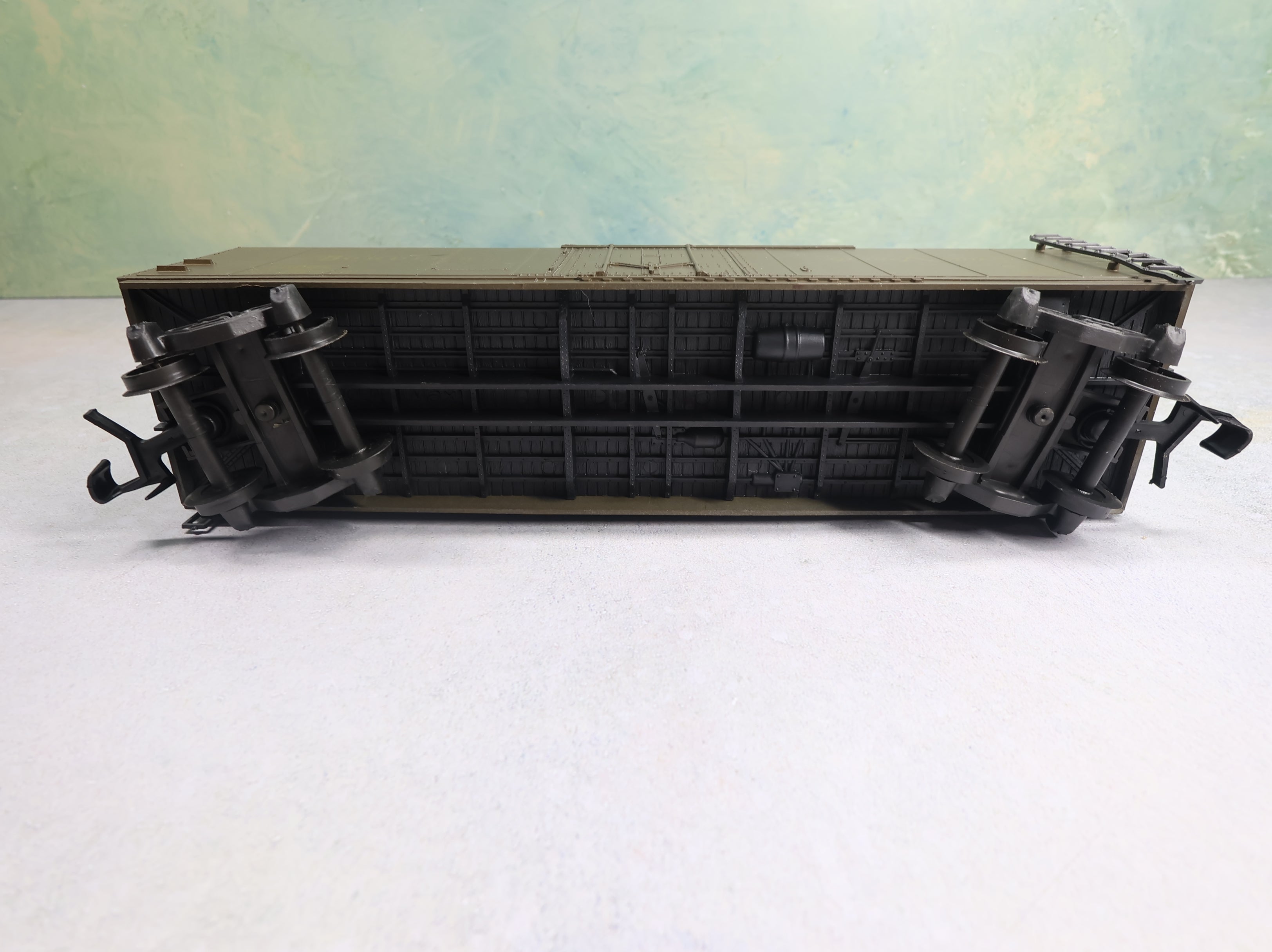 USED AHM O Box Car Borden's #56004