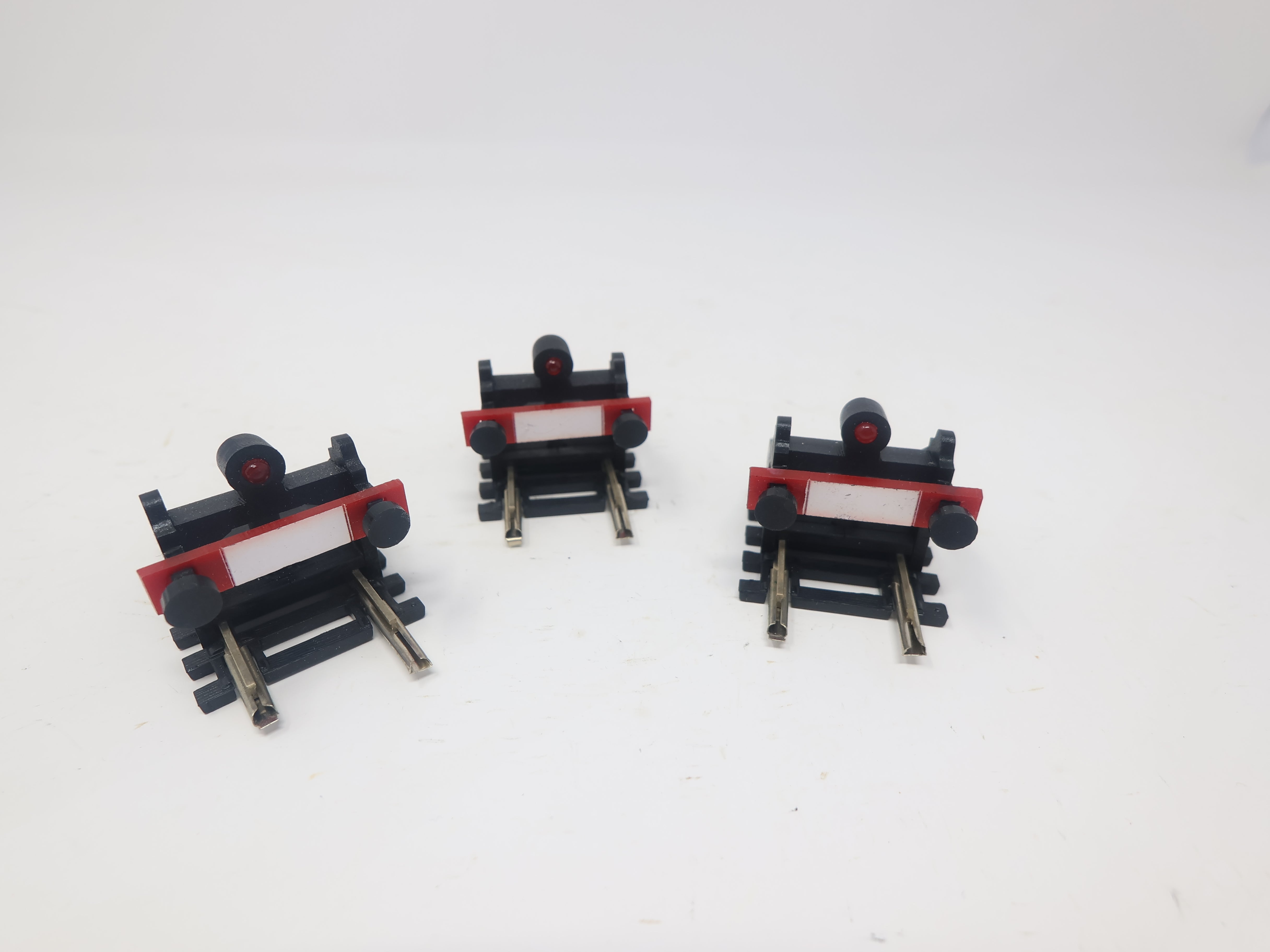 USED Bachmann, Proses BF-HO-01 HO Scale, Lot of 3 Buffer Stop w/ Light, DCC wireless