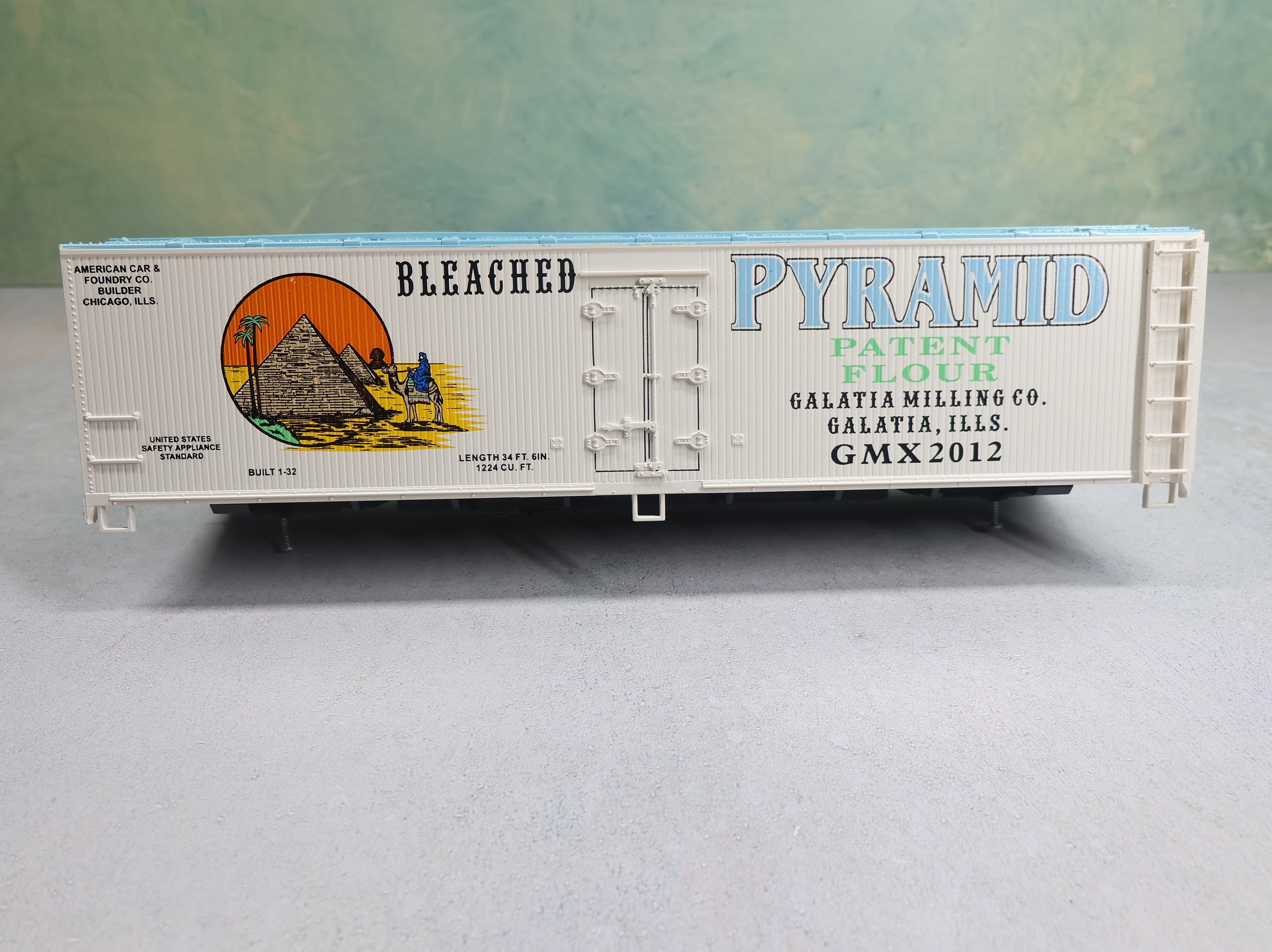USED Weaver O Wood Side Refrigerator Car Pyramid Flour GMX #2012