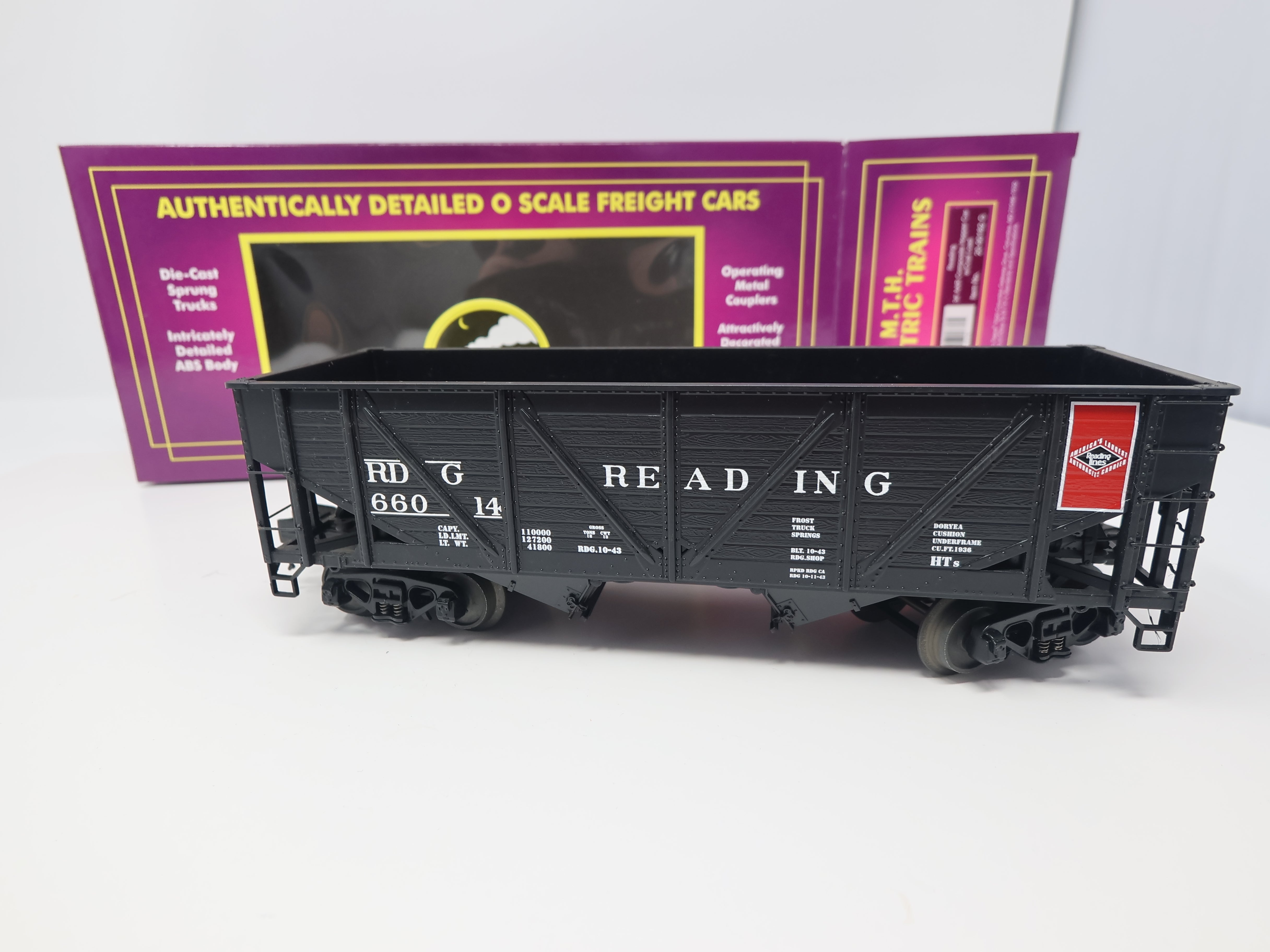 USED MTH Premier 20-90182 O, 34' AAR Composite Hopper Car, Reading RDG #66014