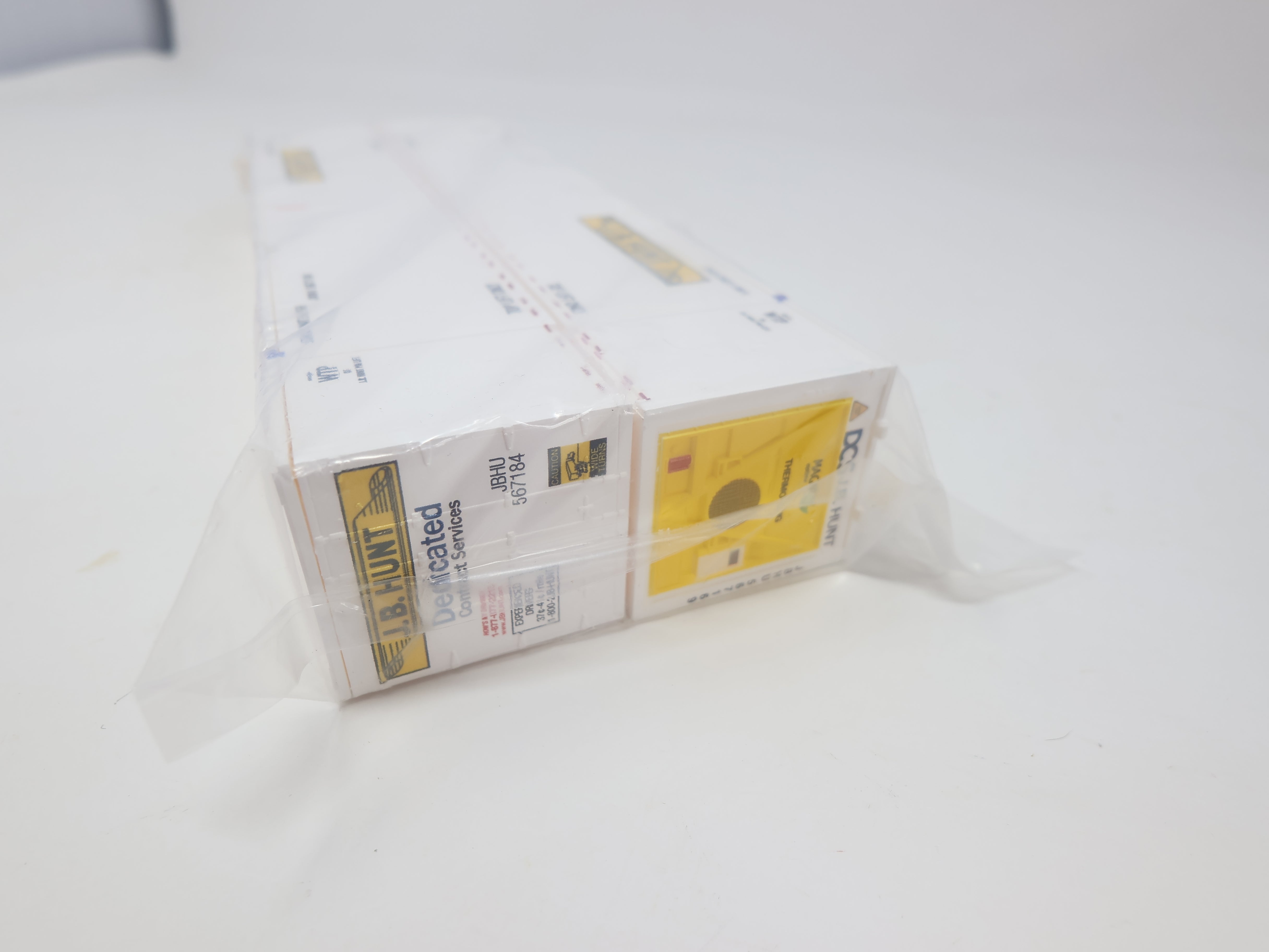 Con-Cor 0004-088152 HO Scale, Hi-Cube 53' Reefer Container, JB Hunt JBHU , DCS 2 Pack #1