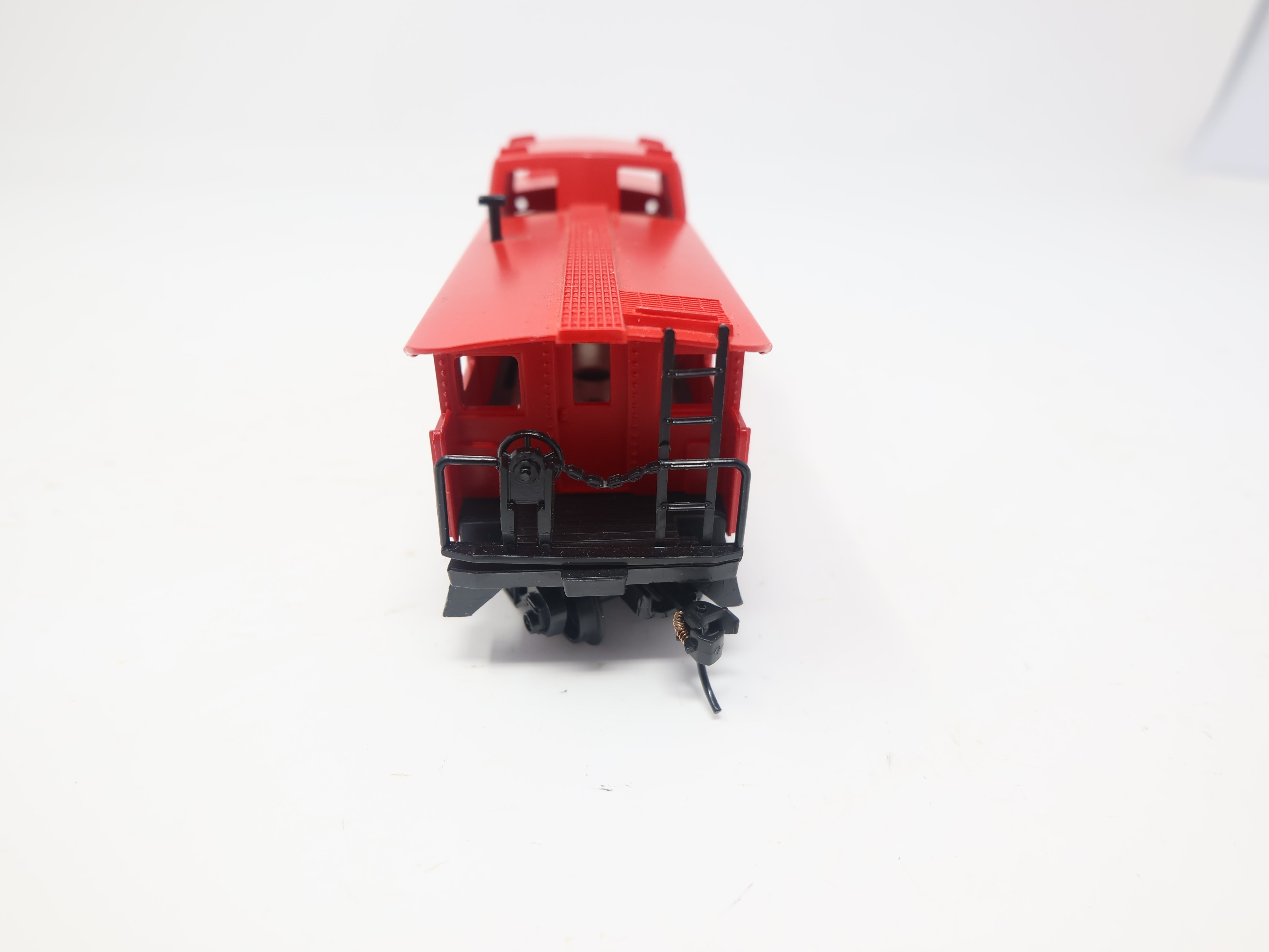 USED HO Scale, Safety Caboose#689