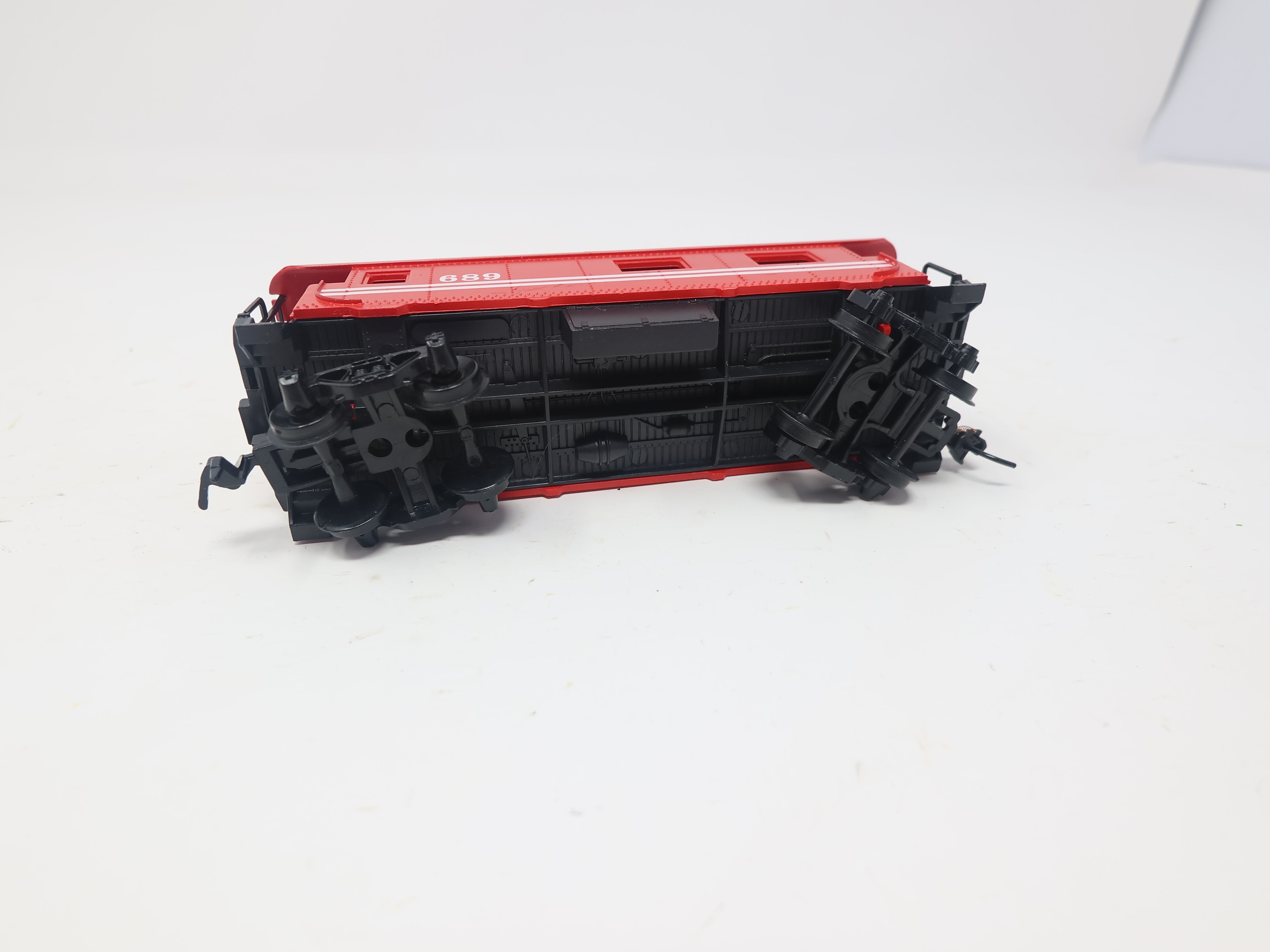 USED HO Scale, Safety Caboose#689