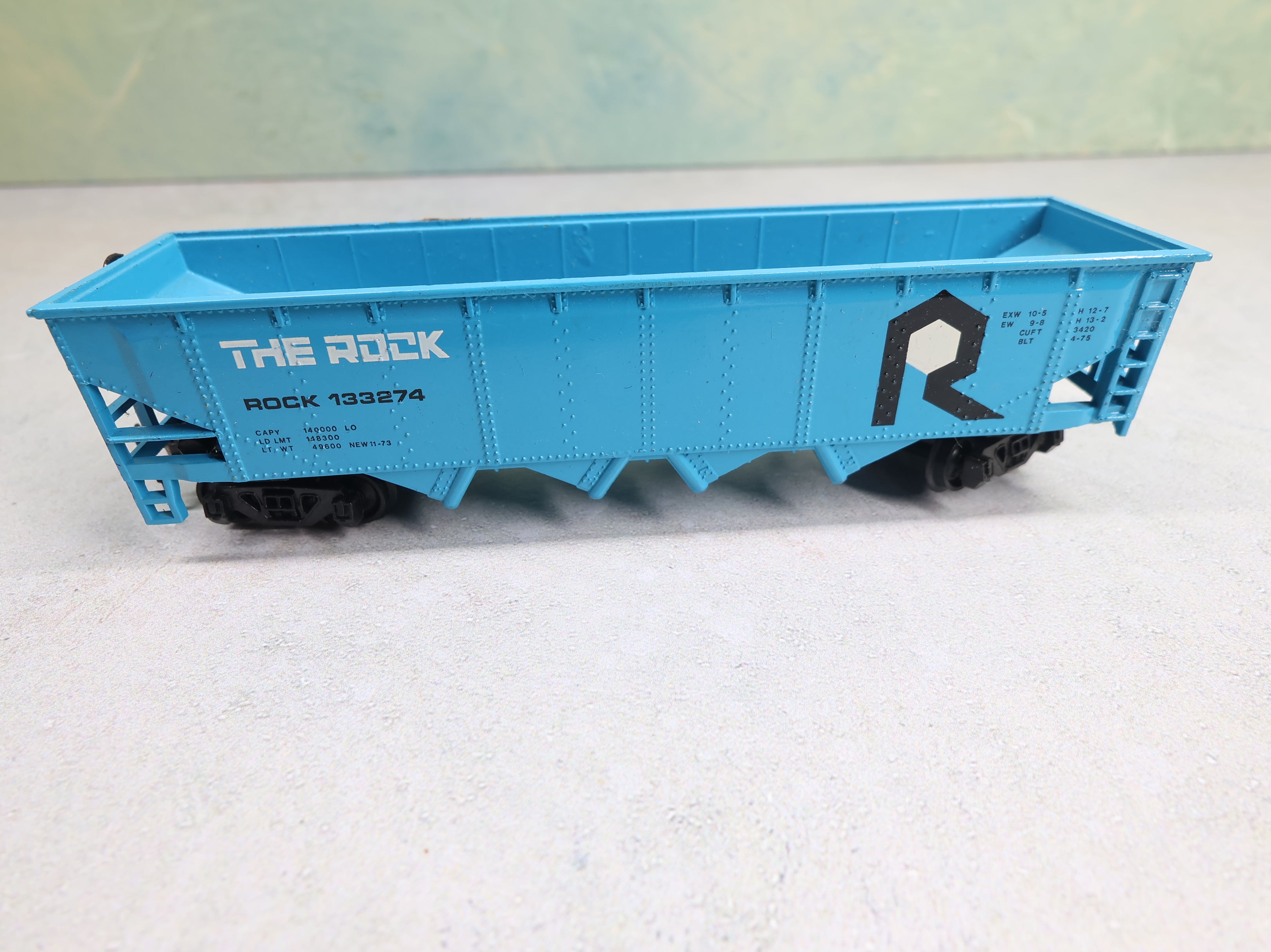 USED Bachmann HO Scale Quad Hopper Rock Island #133274