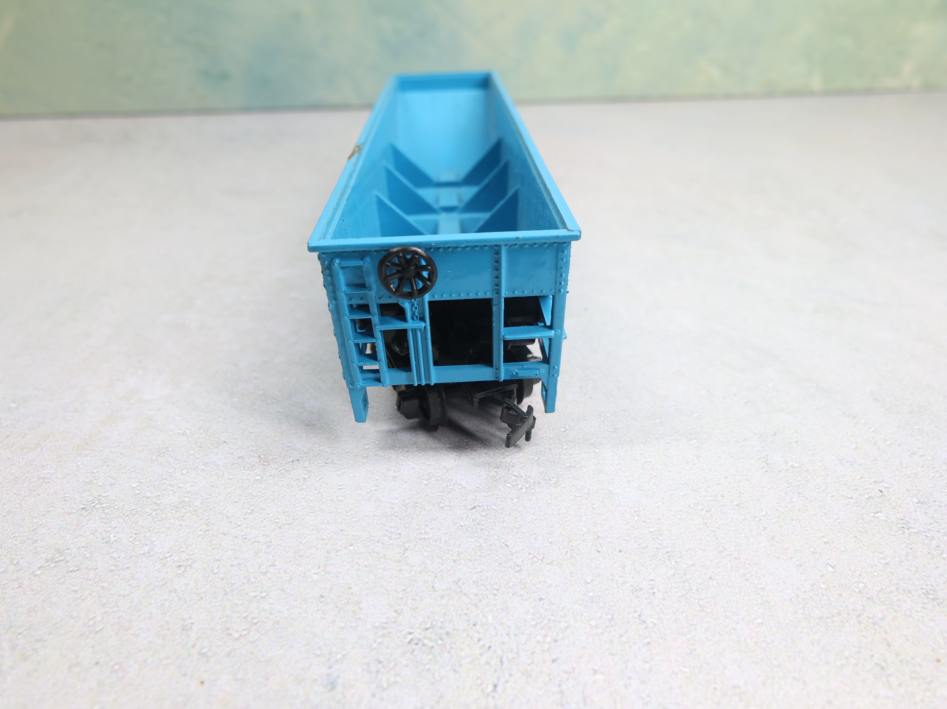 USED Bachmann HO Scale Quad Hopper Rock Island #133274