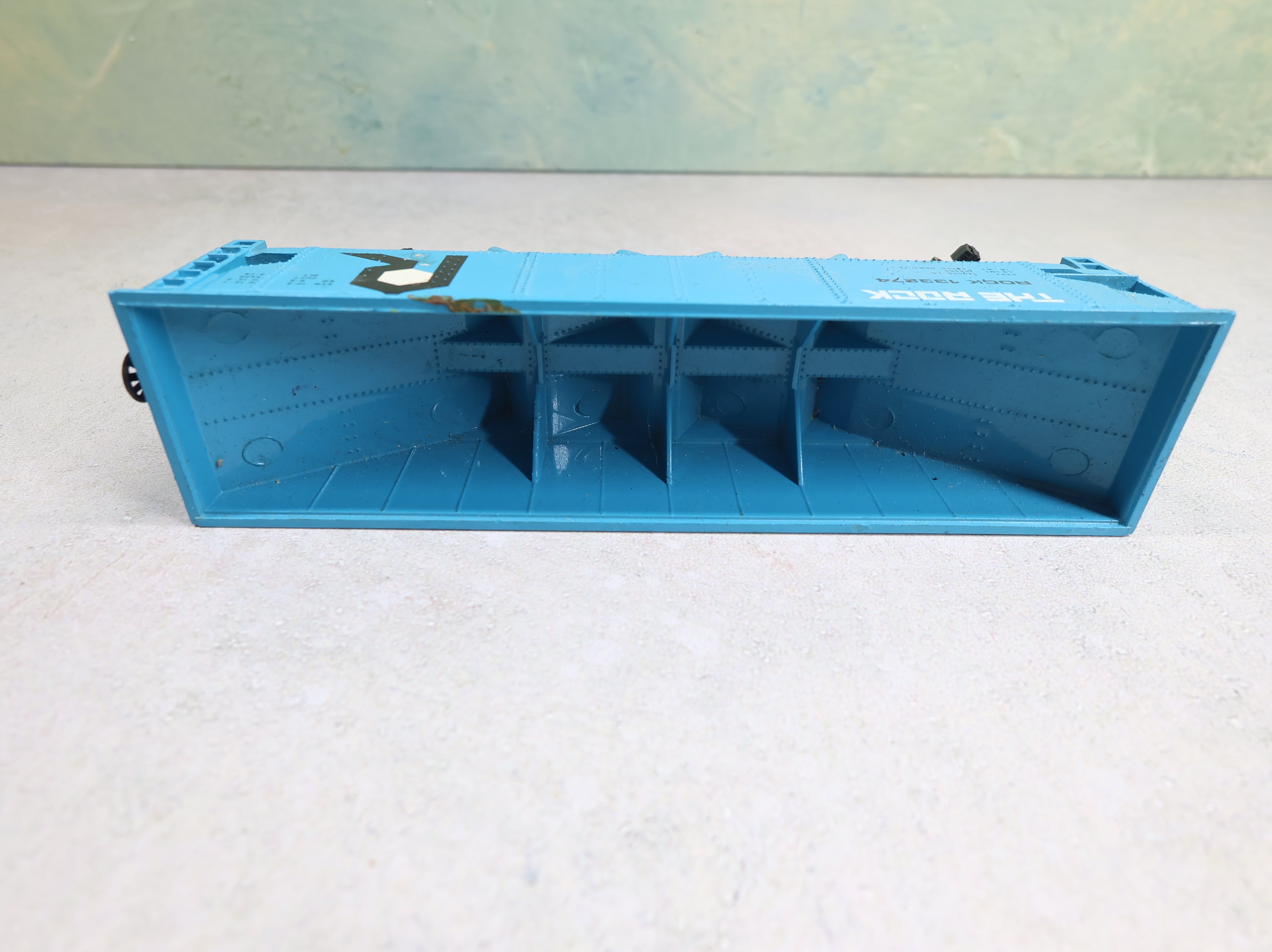 USED Bachmann HO Scale Quad Hopper Rock Island #133274