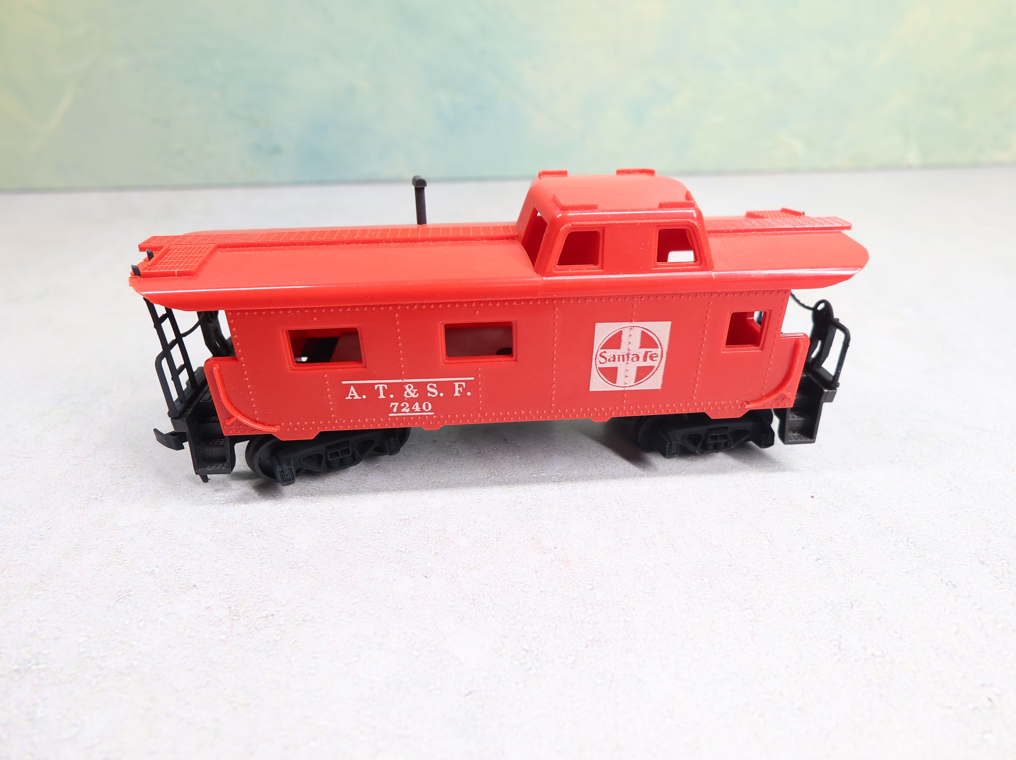 USED Tyco HO Scale Caboose Santa Fe ATSF #7240
