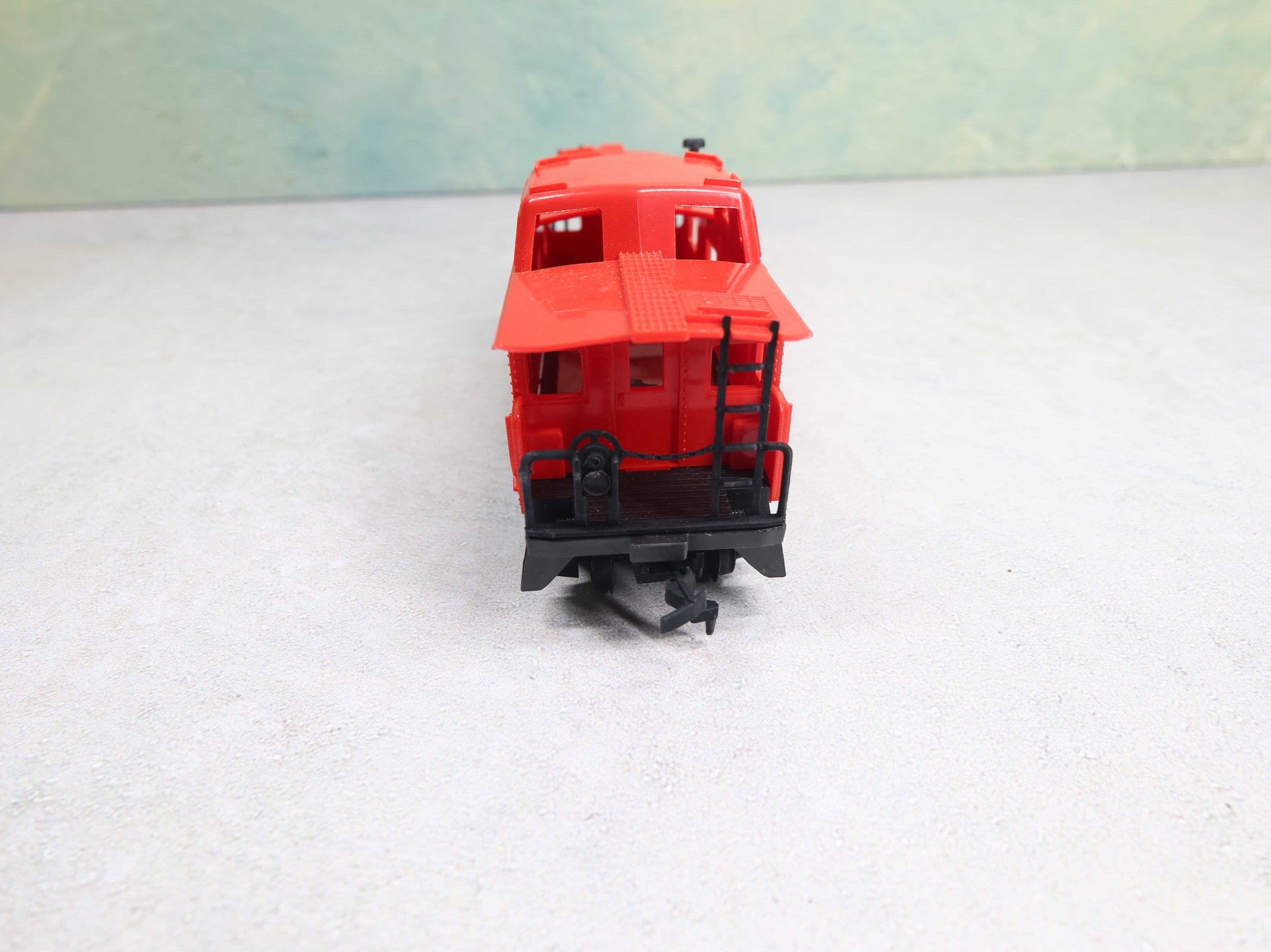 USED Tyco HO Scale Caboose Santa Fe ATSF #7240