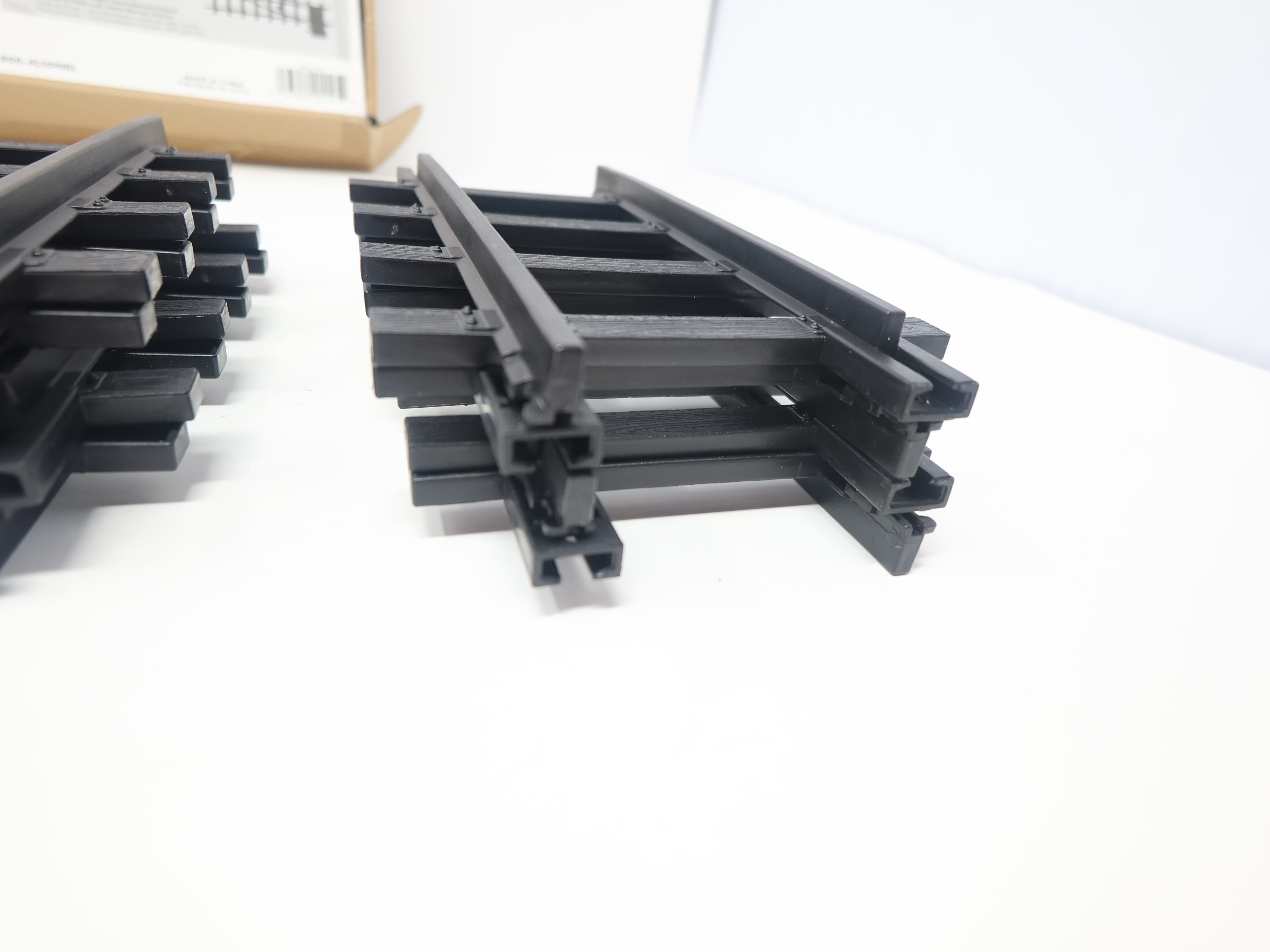 USED Lionel 7-11826 , Ready To Play Straight Track 12 pieces
