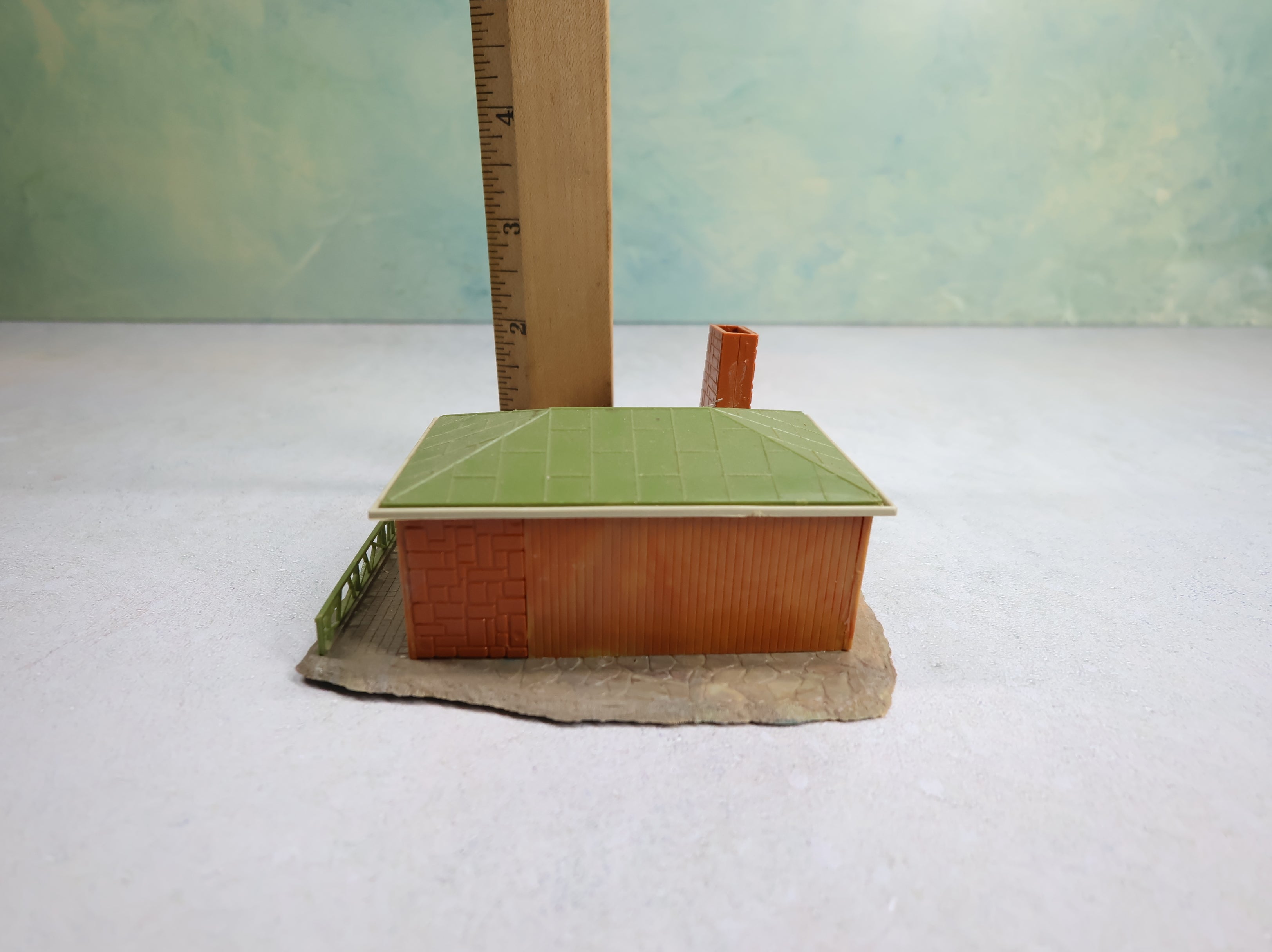 USED Faller HO Scale Bungalow House