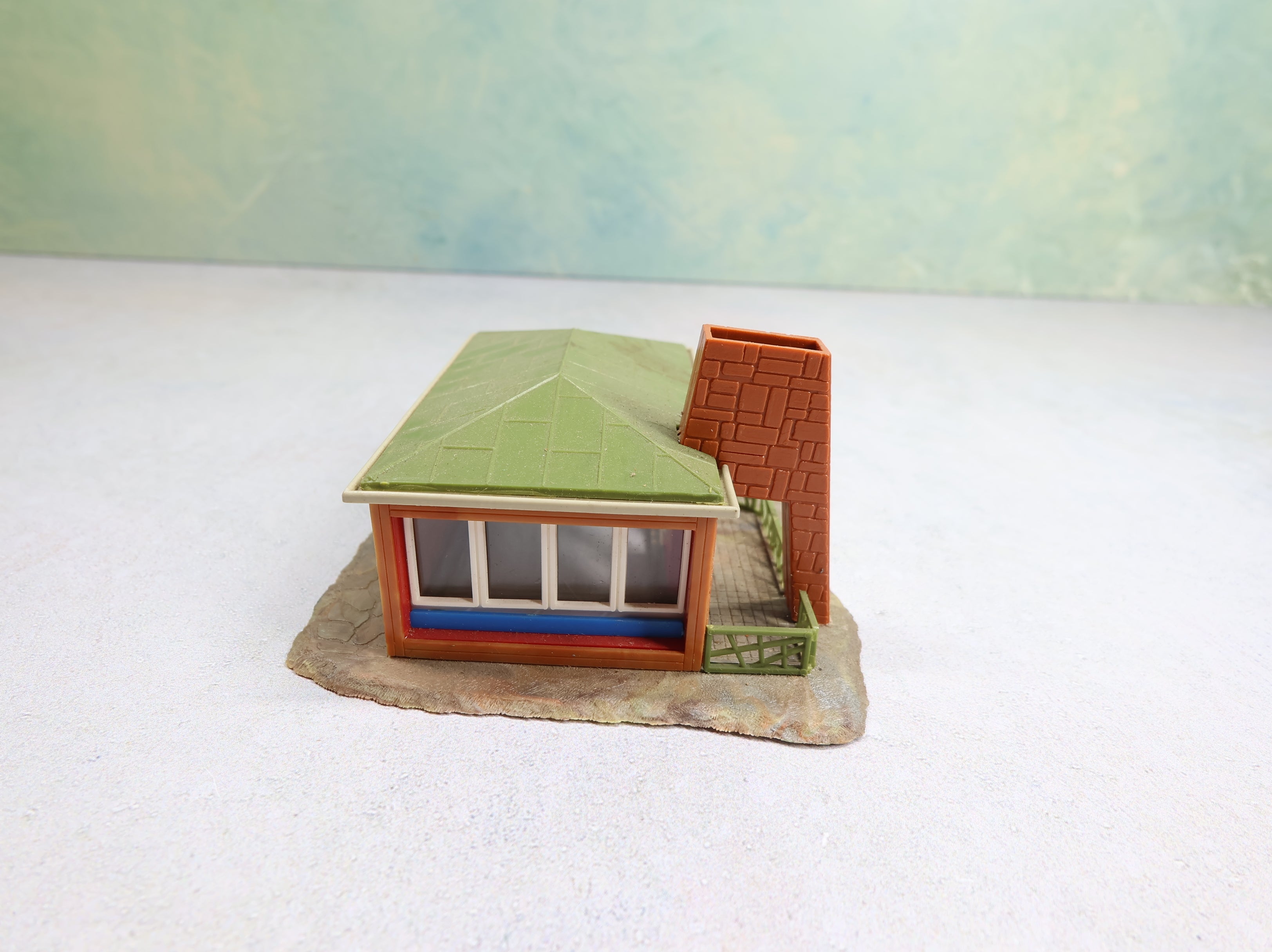 USED Faller HO Scale Bungalow House