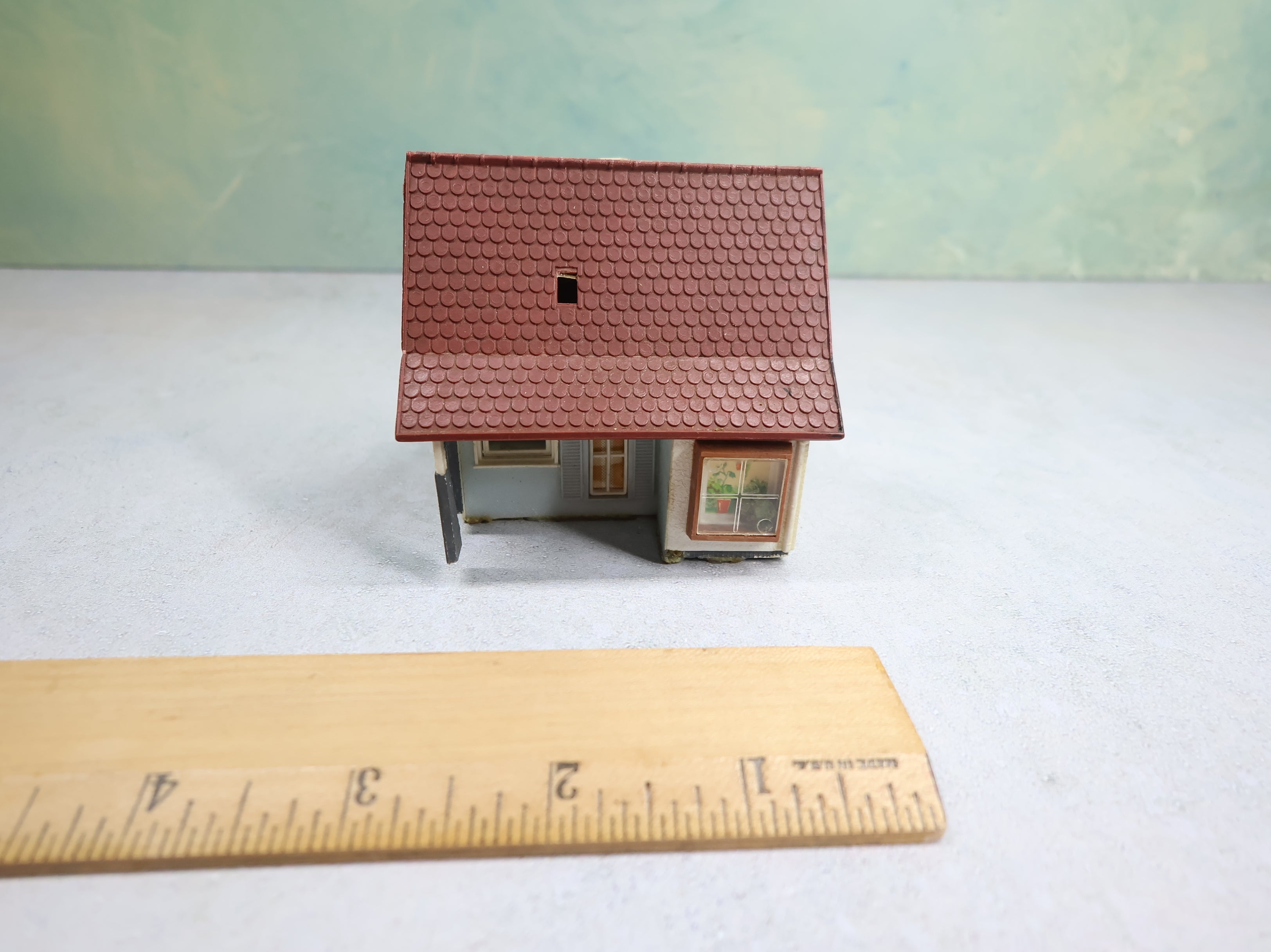 USED HO Scale German House