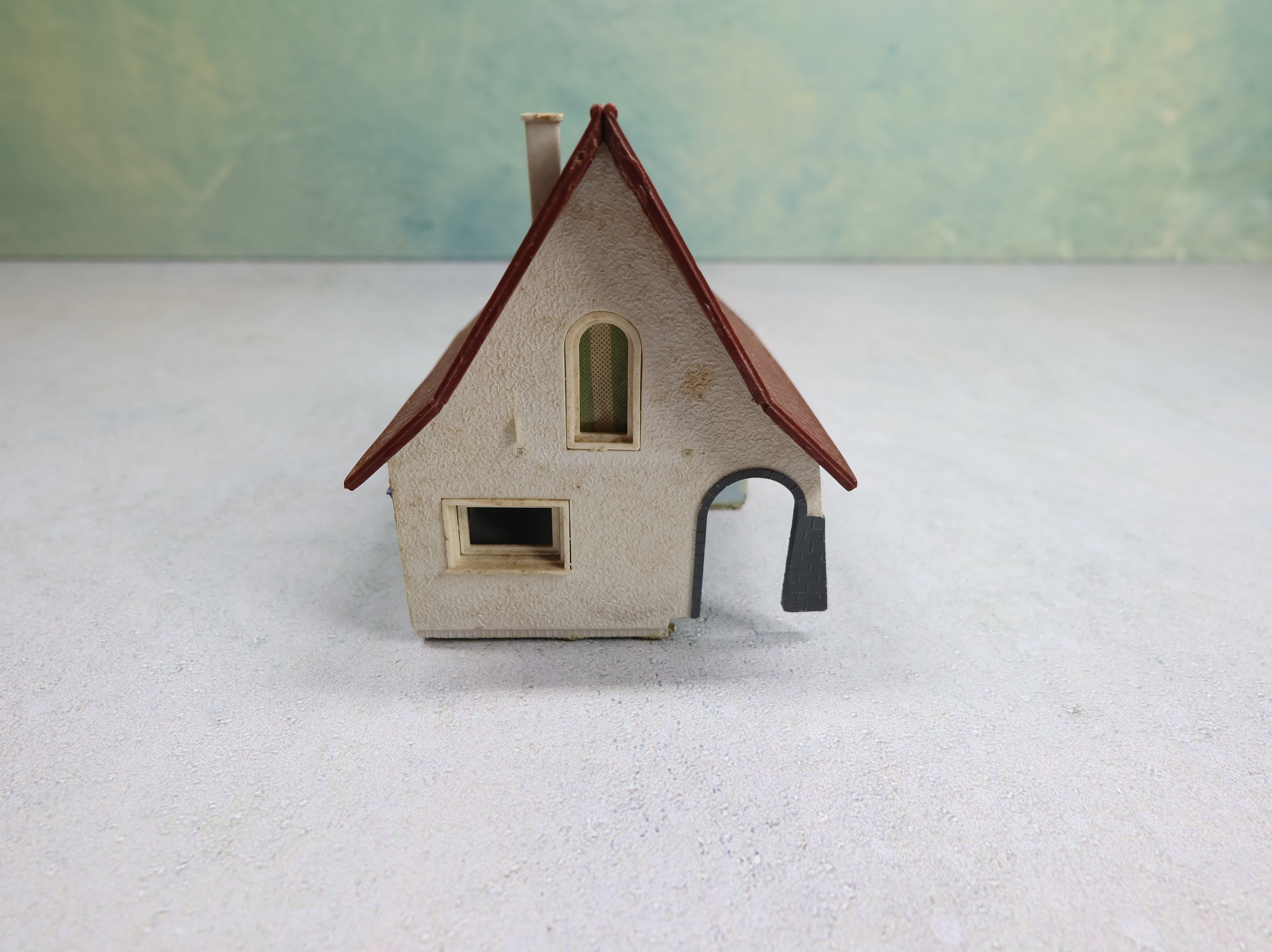 USED HO Scale German House