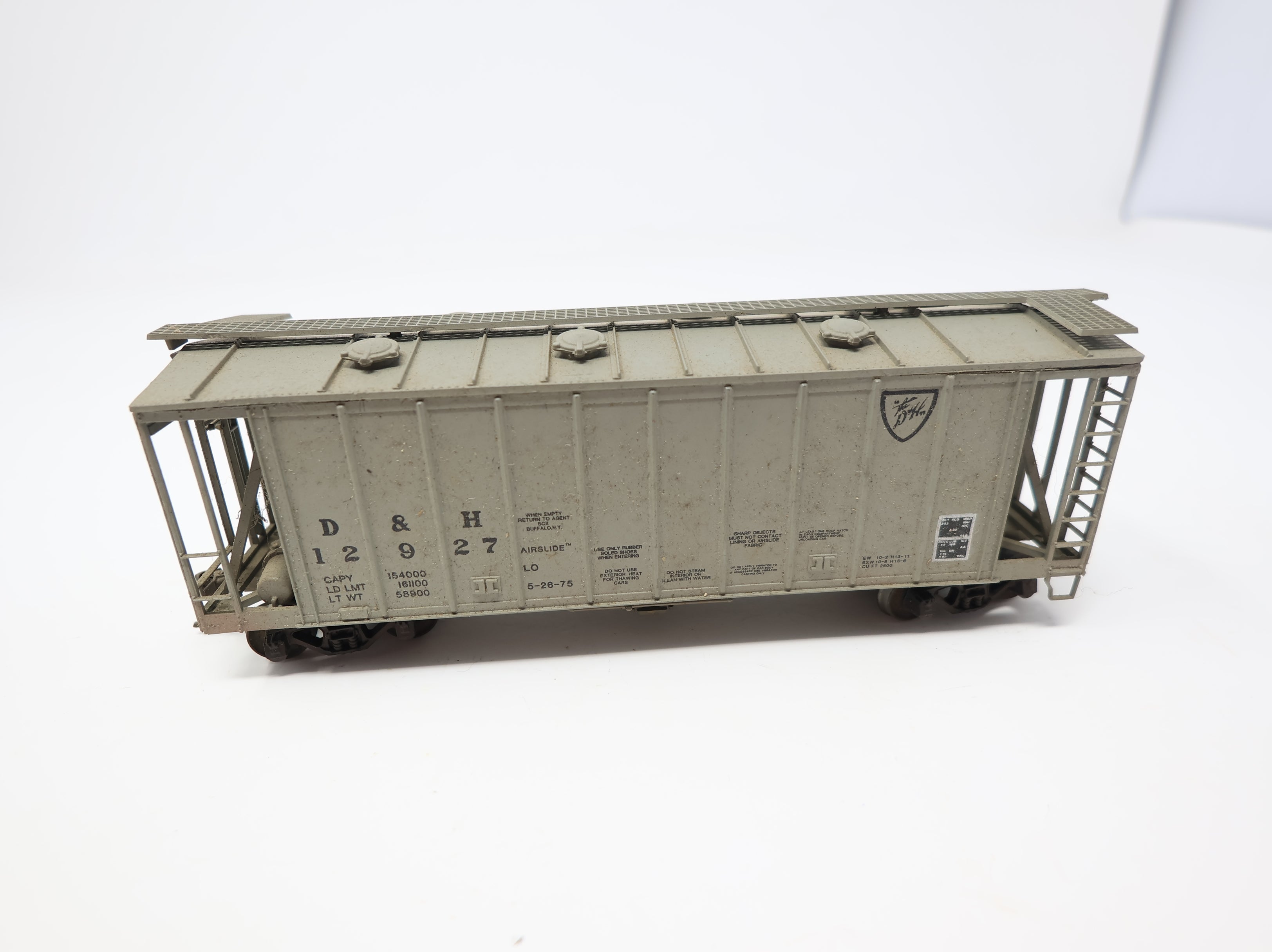 USED HO Scale Airslide Covered Hopper Delaware and Hudson D&H #12927 Light Weathering