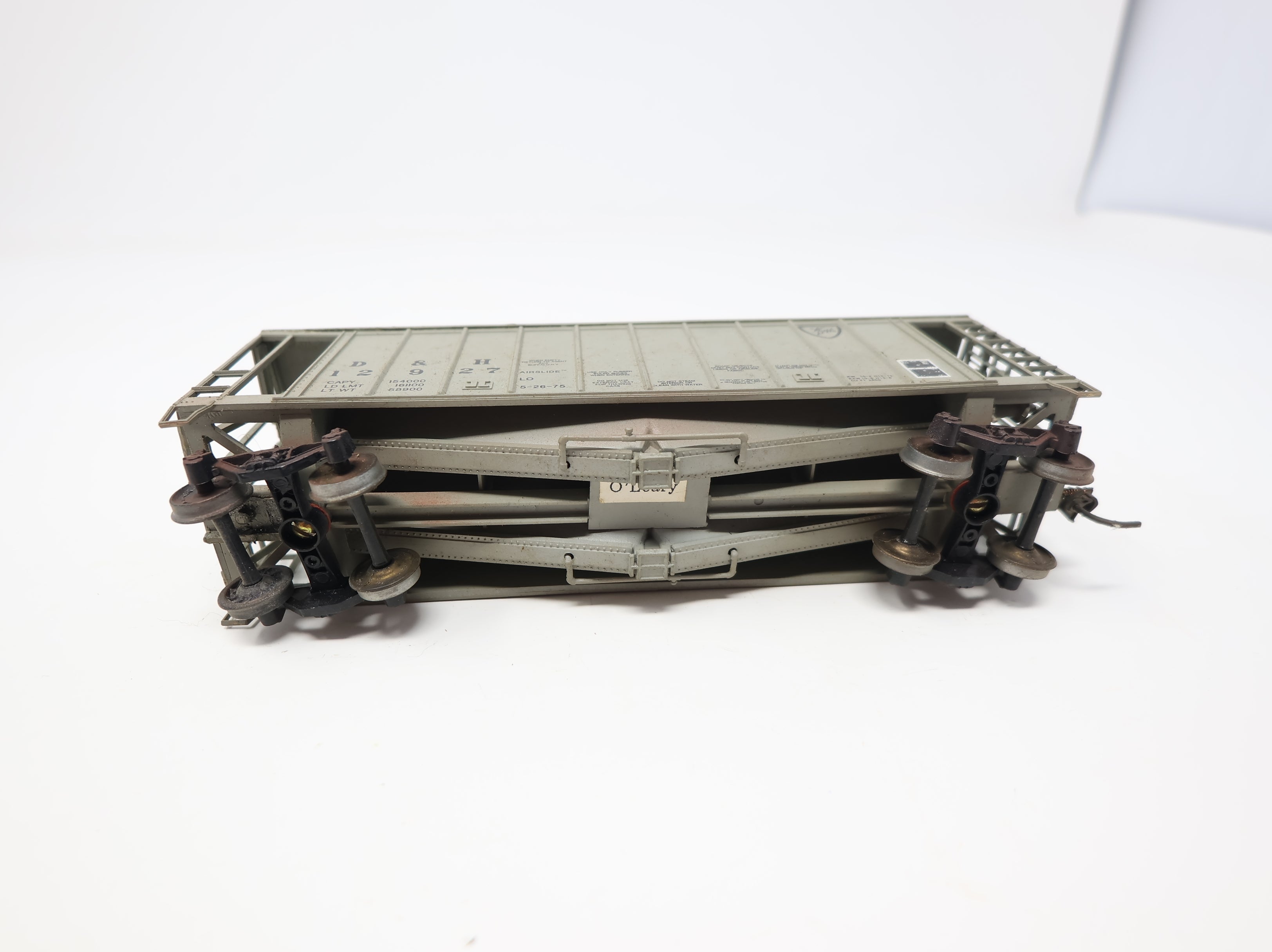 USED HO Scale Airslide Covered Hopper Delaware and Hudson D&H #12927 Light Weathering