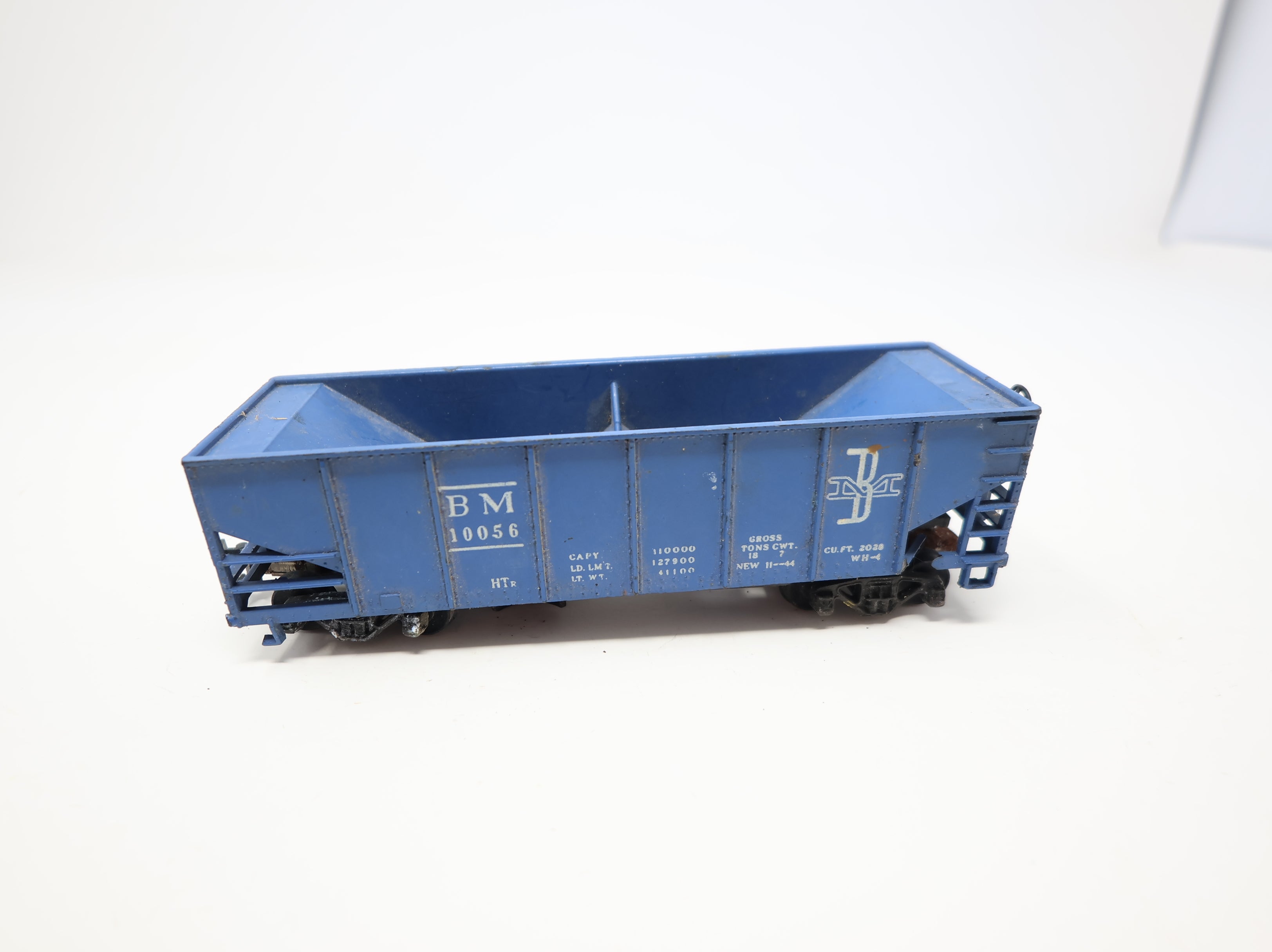 USED Tyco HO Scale 2 Bay Operating Hopper Boston and Maine BM #10056 Rough
