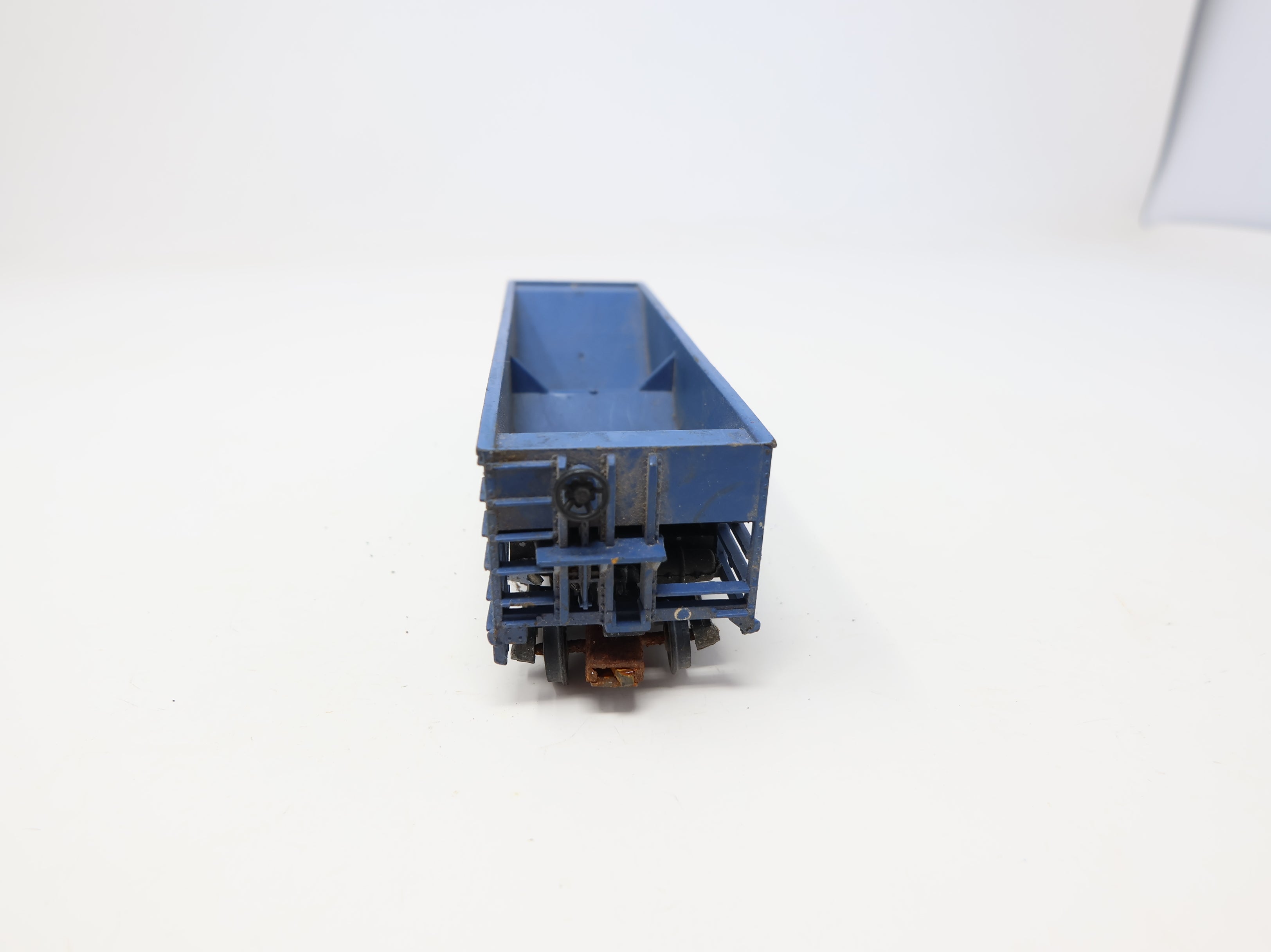 USED Tyco HO Scale 2 Bay Operating Hopper Boston and Maine BM #10056 Rough