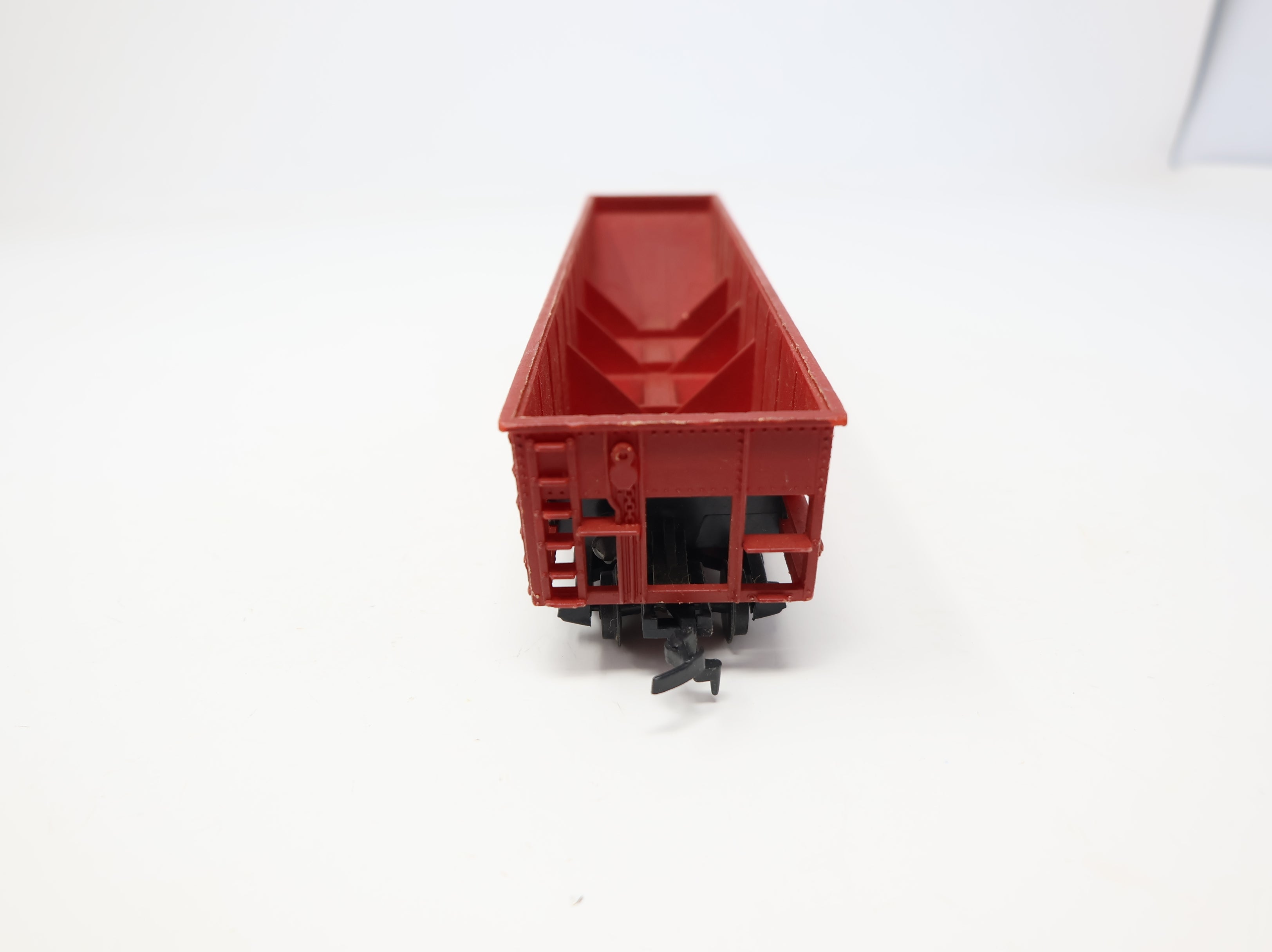 USED Tyco HO Scale 4 Bay Hopper Burlington CB&Q #300747