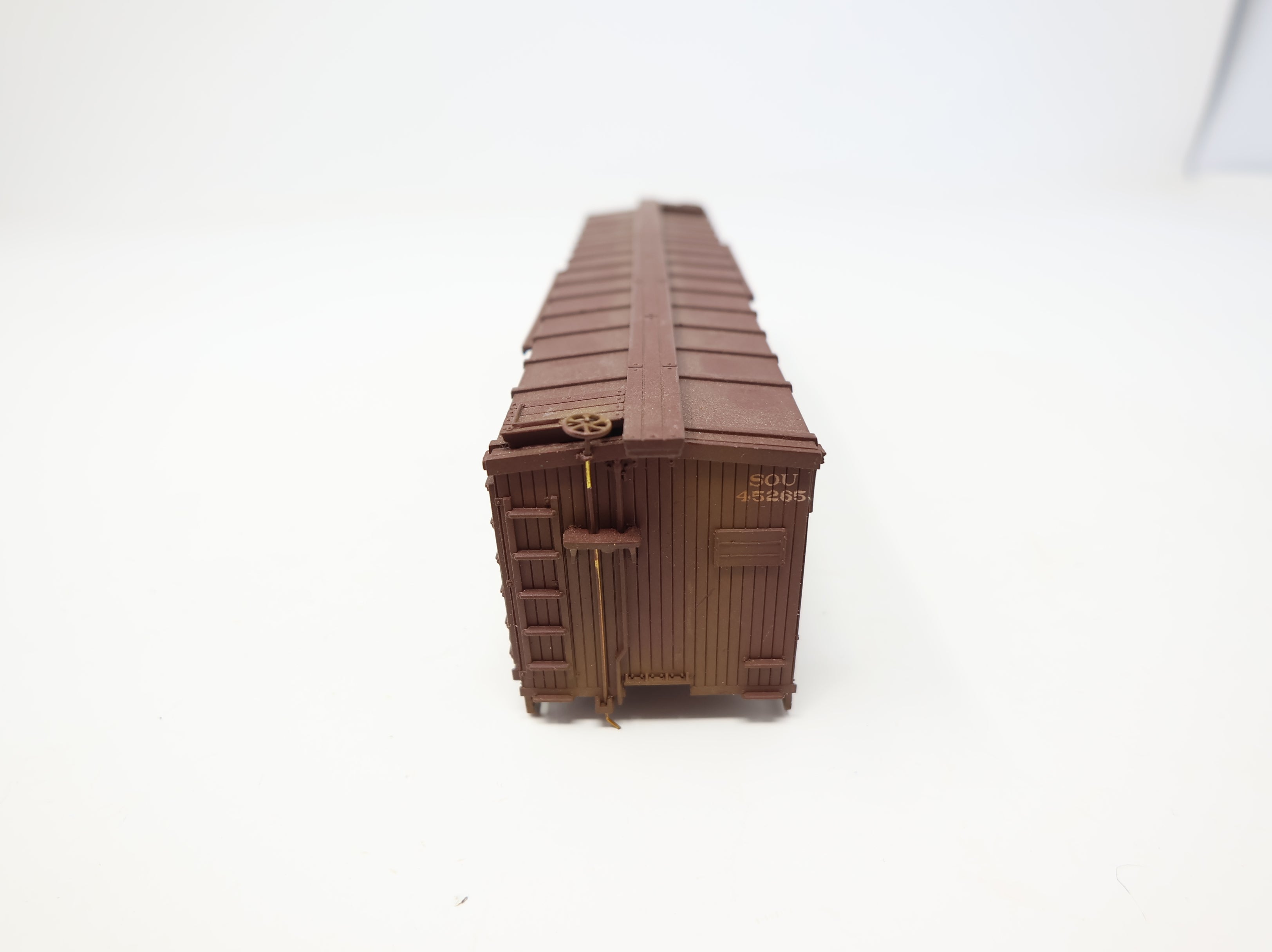 USED HO Scale Cattle Stock Car Southern #45265 Weathered