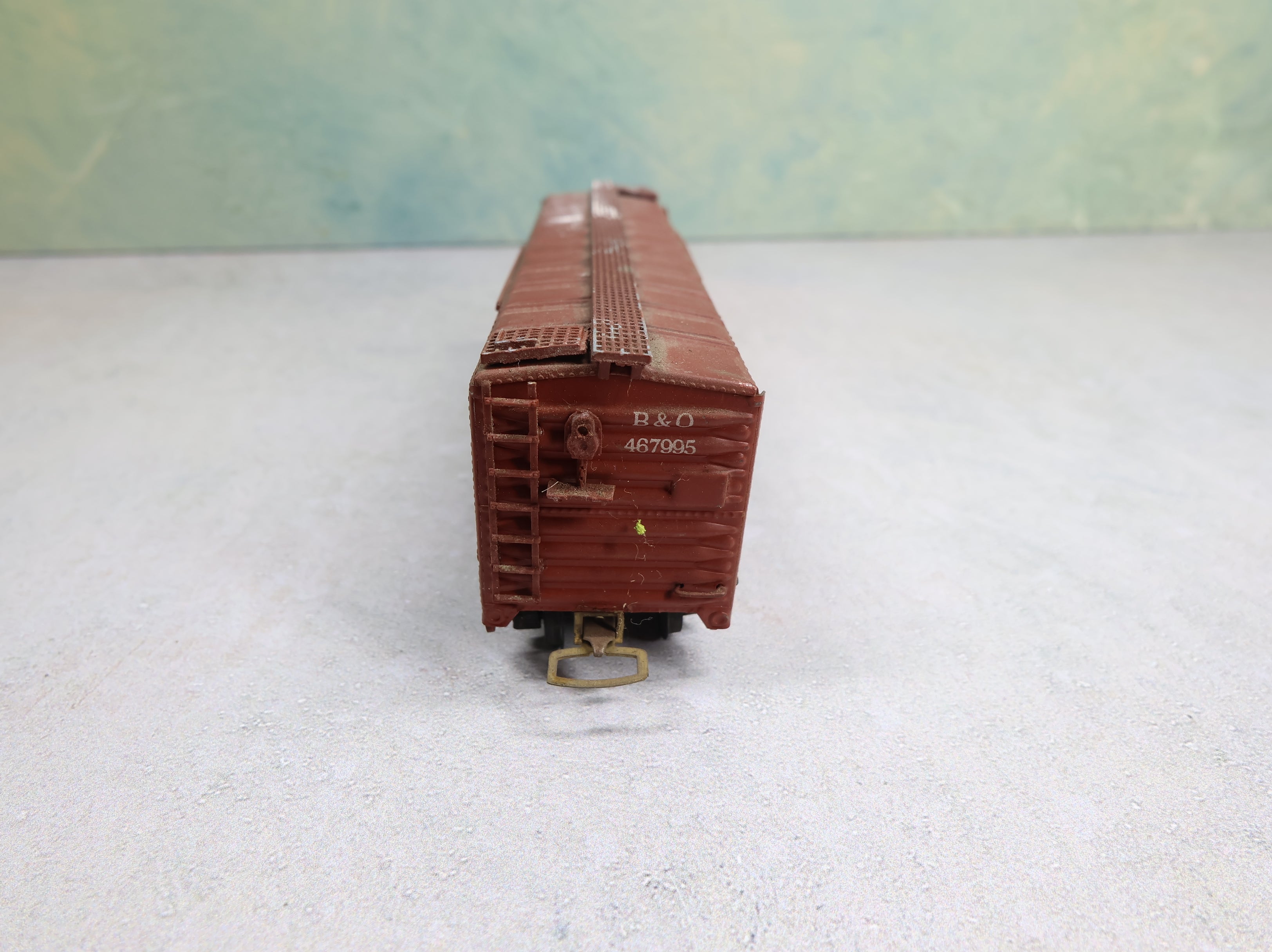 USED Varney HO Scale 40' Box Car Baltimore and Ohio #467995 Euro Couplers