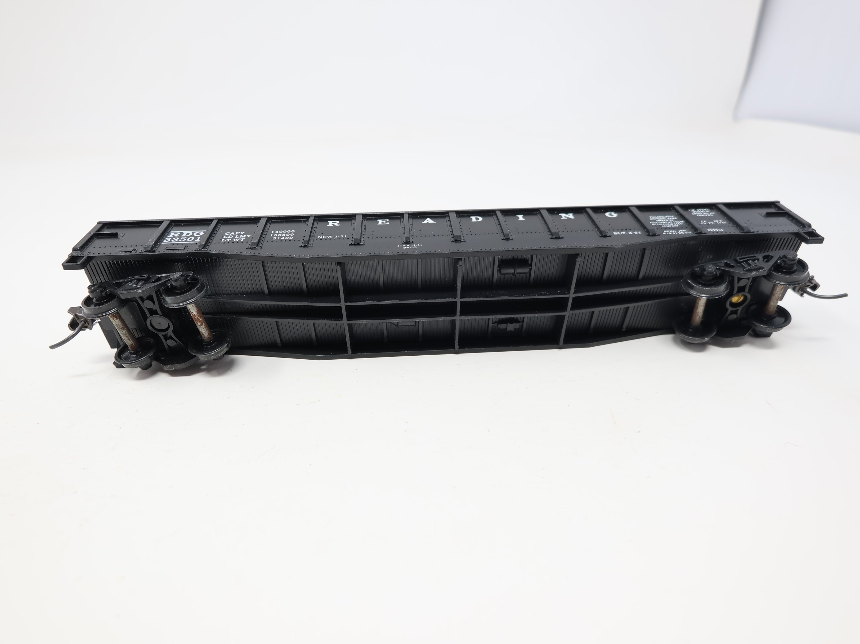 USED HO Scale 54' Gondola w/ Load Reading RDG #33501