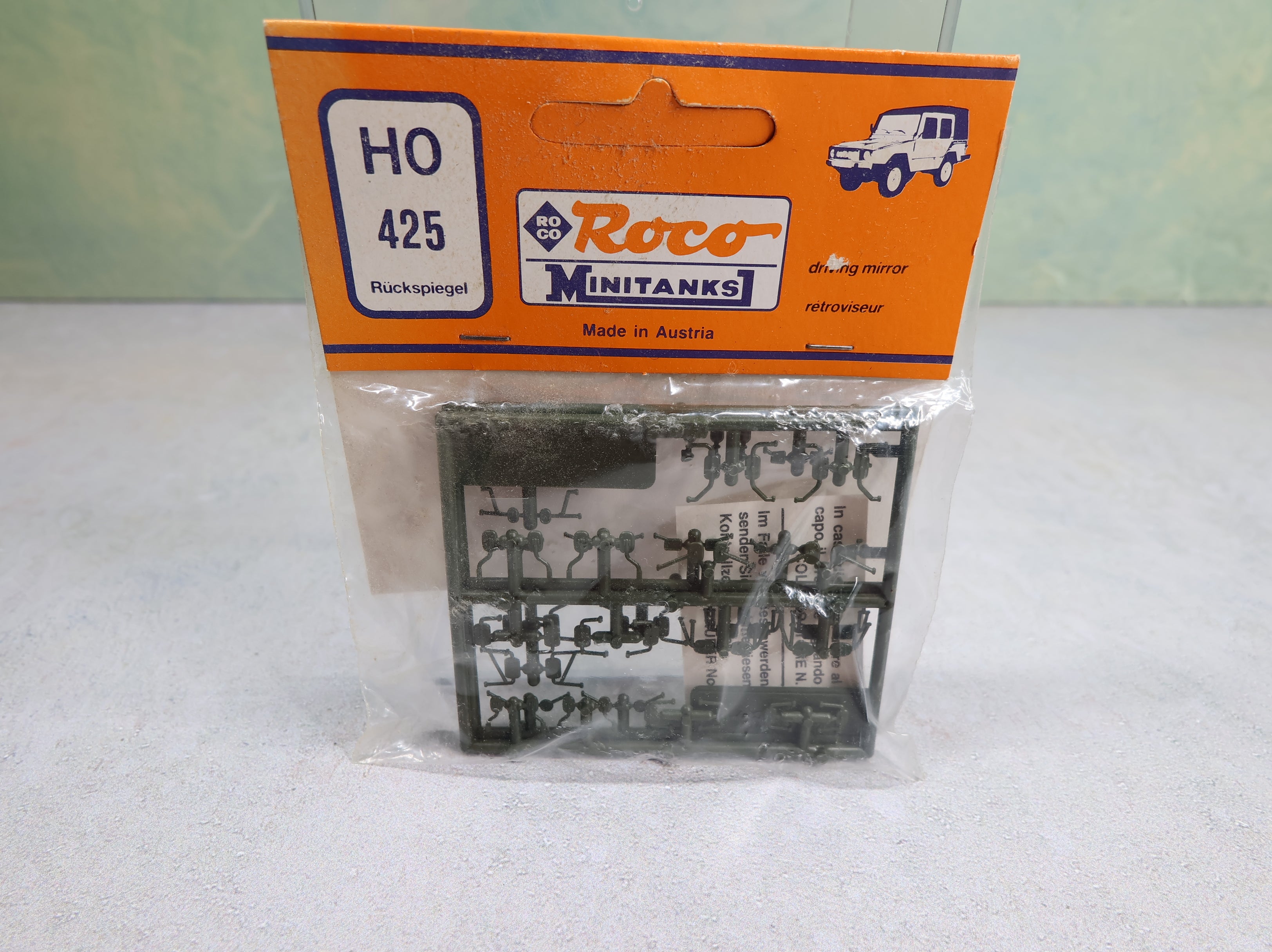 Roco 425 HO Scale MiniTanks Rear View Mirror for Military Vehicles Details