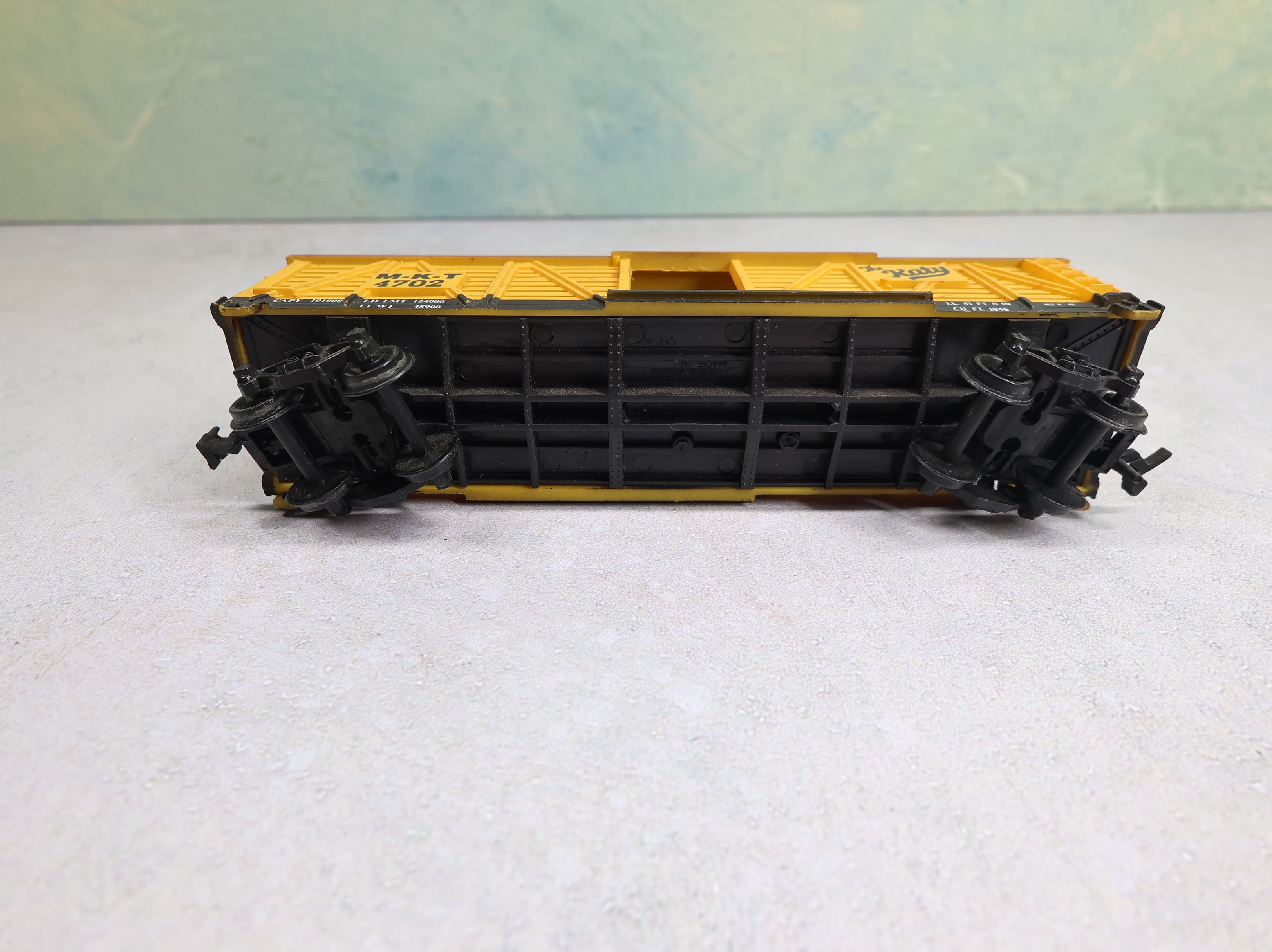 USED Life-Like HO Scale 40' Cattle Stock Car MKT #4702 No Doors