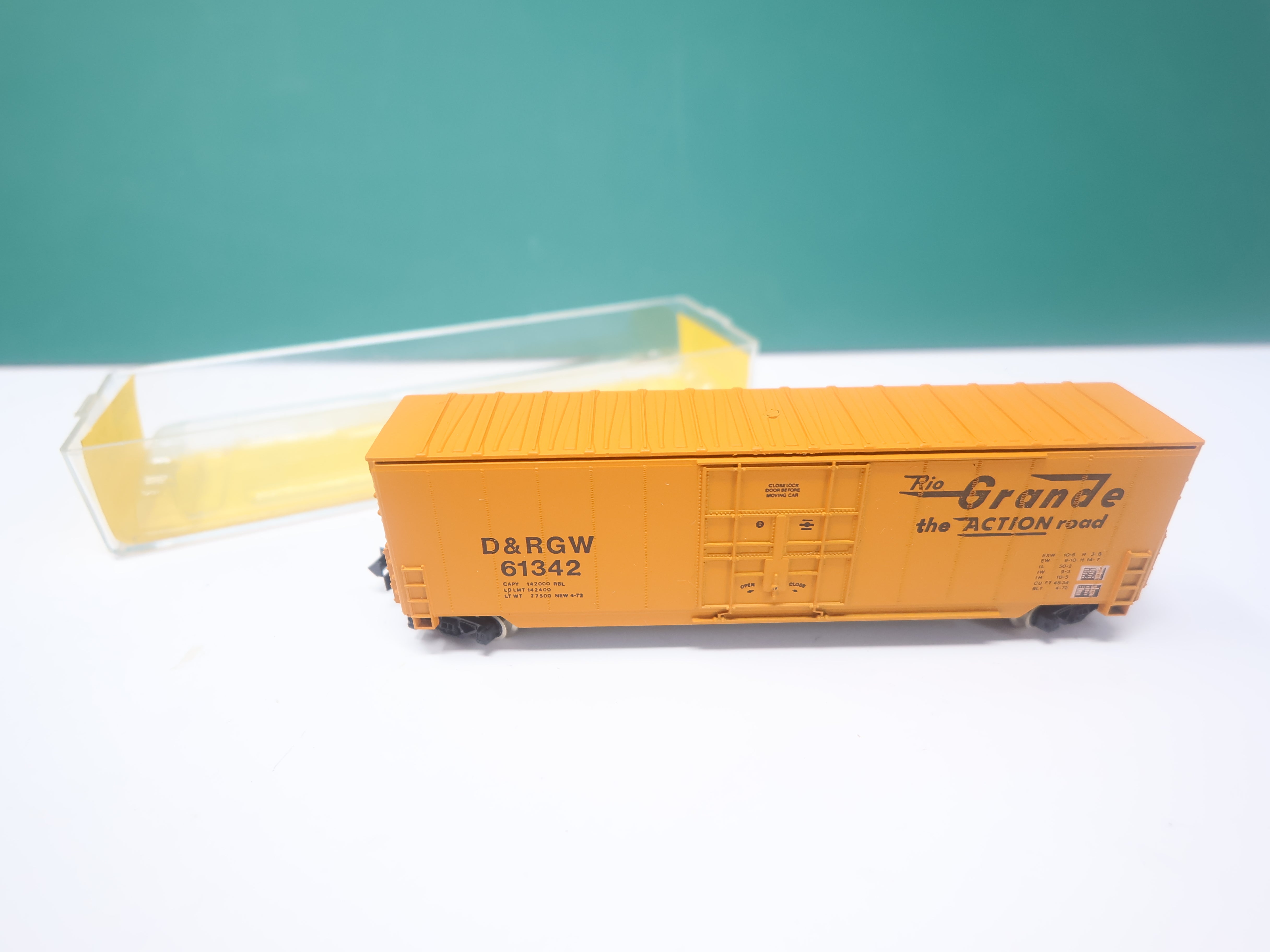 USED Roundhouse 8204 N Scale, 50' Hi-Cube Steel Single Door Box Car, Rio Grande DRGW #61342