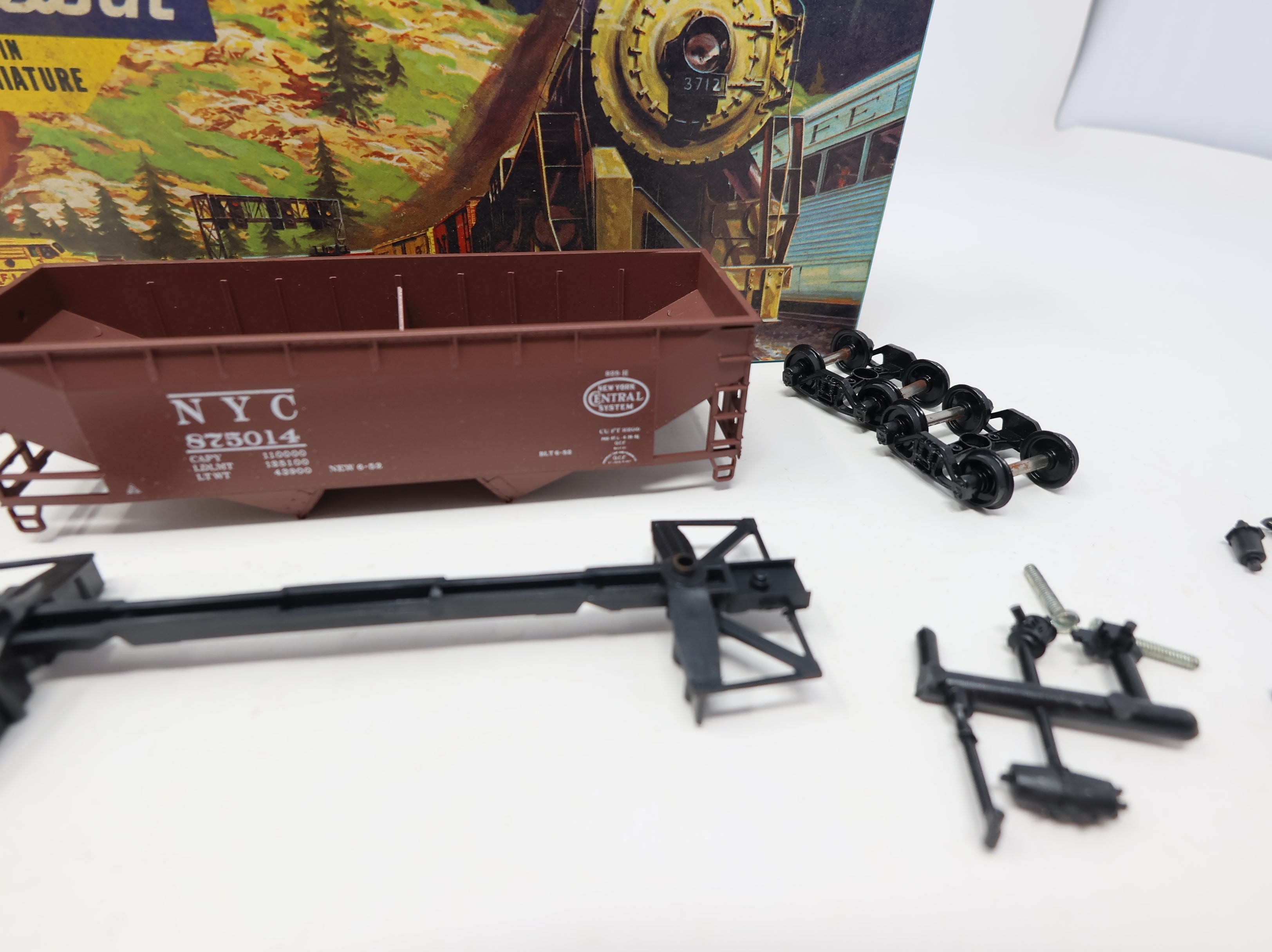 USED Athearn HO Scale 34' Offset Hopper New York Central NYC #875014 KIT