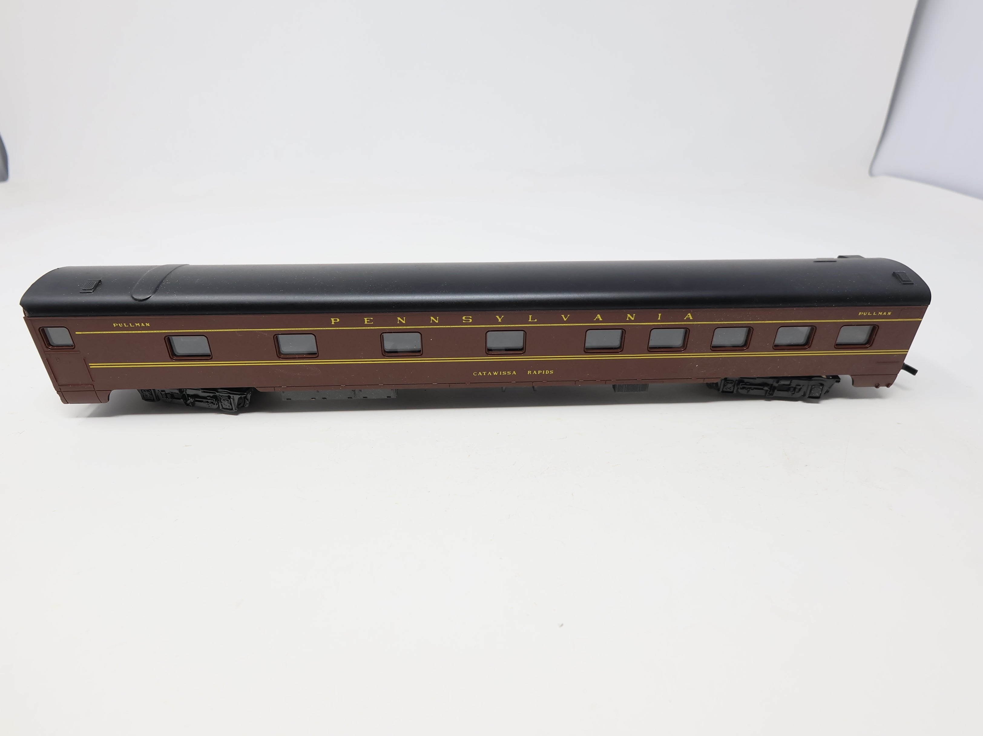 USED Rivarossi HO Scale Pullman Passenger Car Pennsylvania Catawissa Rapids