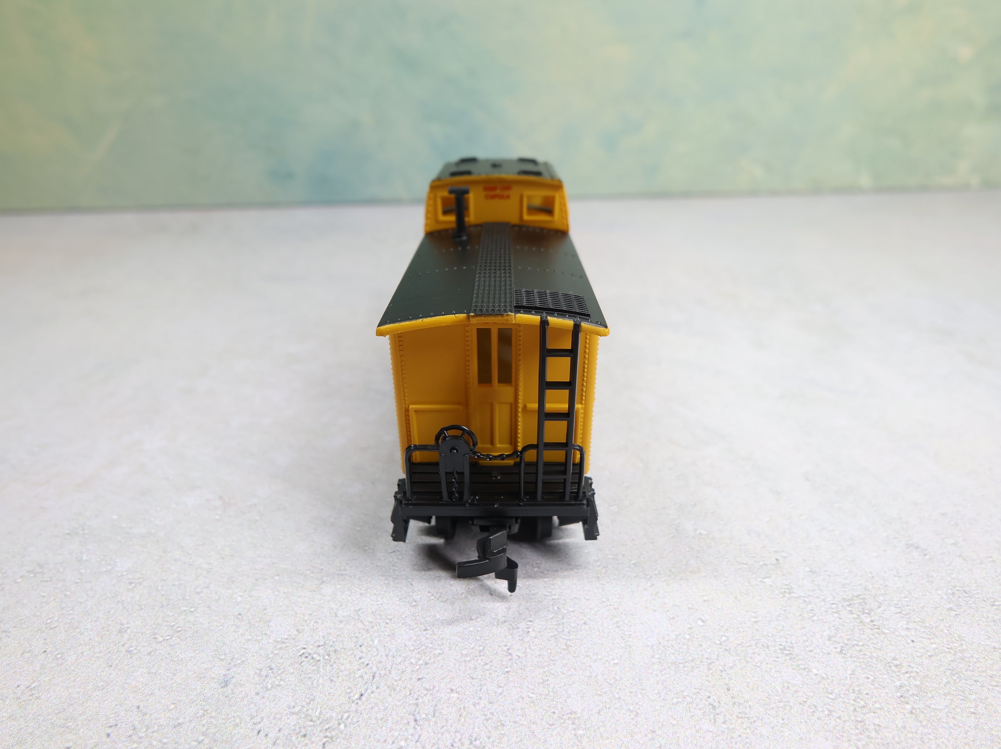 USED Mantua HO Scale Heavy 36' Caboose Union Pacific UP #25515