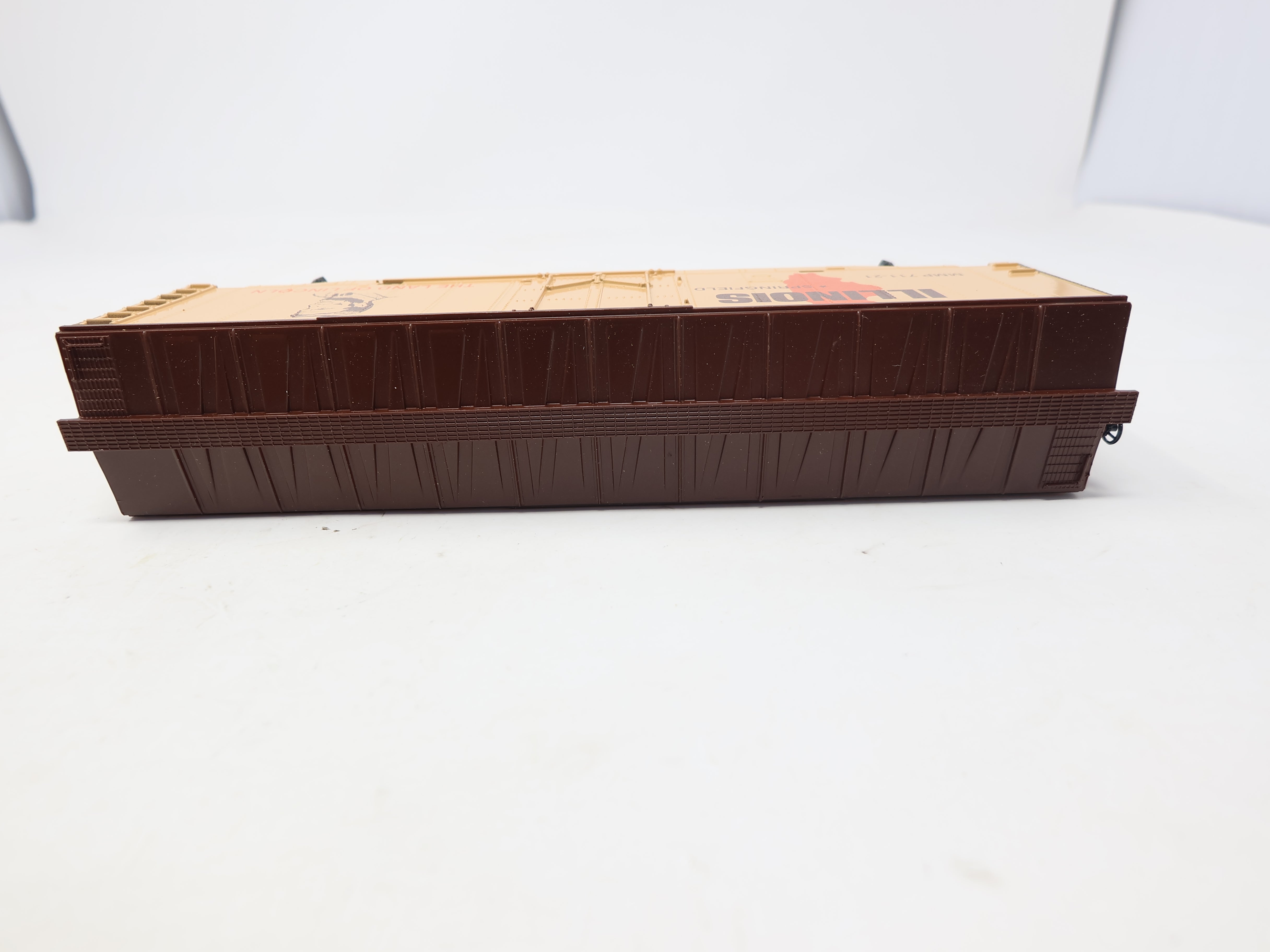 USED Mantua #711-21 HO Scale, State Box Car Illinois
