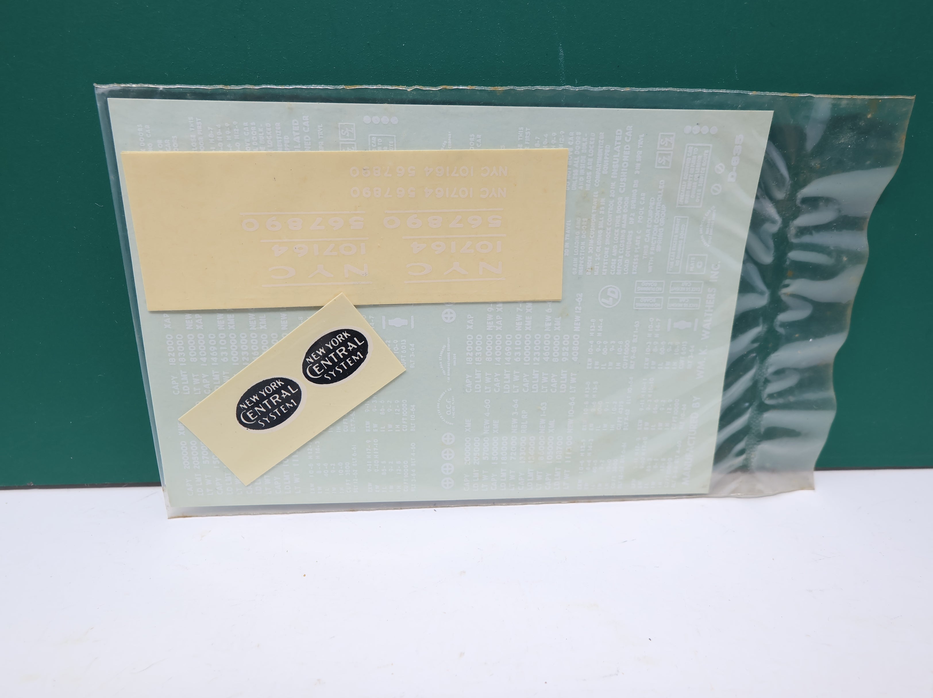 Walthers 71-15 HO Scale NYC Box Car White Decals