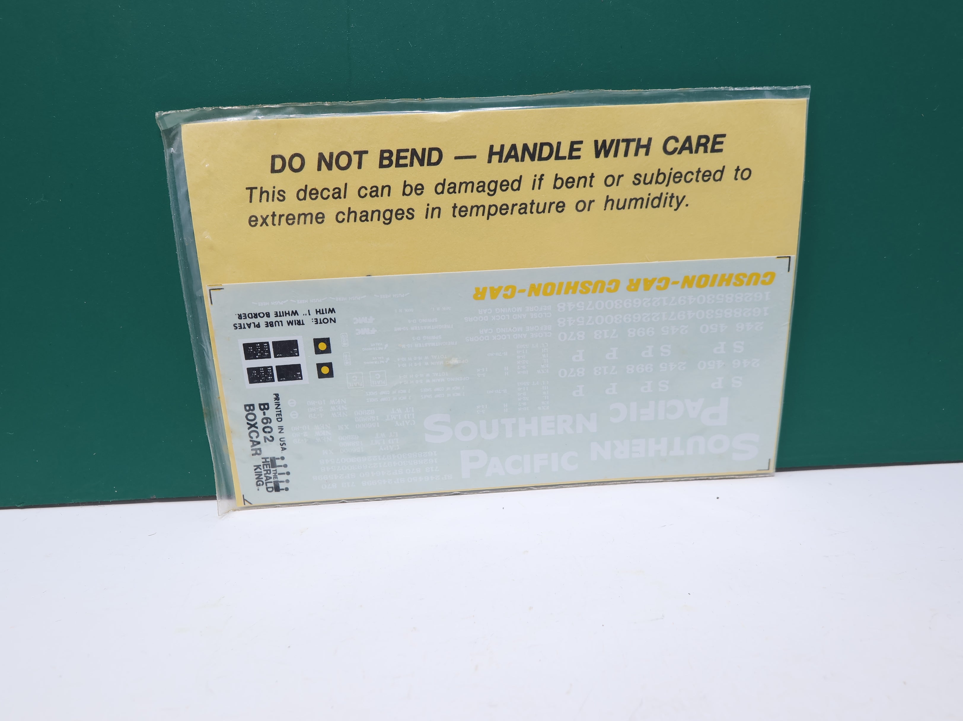 The Herald King B602 HO Scale Southern Pacific Tuscan Red 52' Box Car White & Yellow Decals