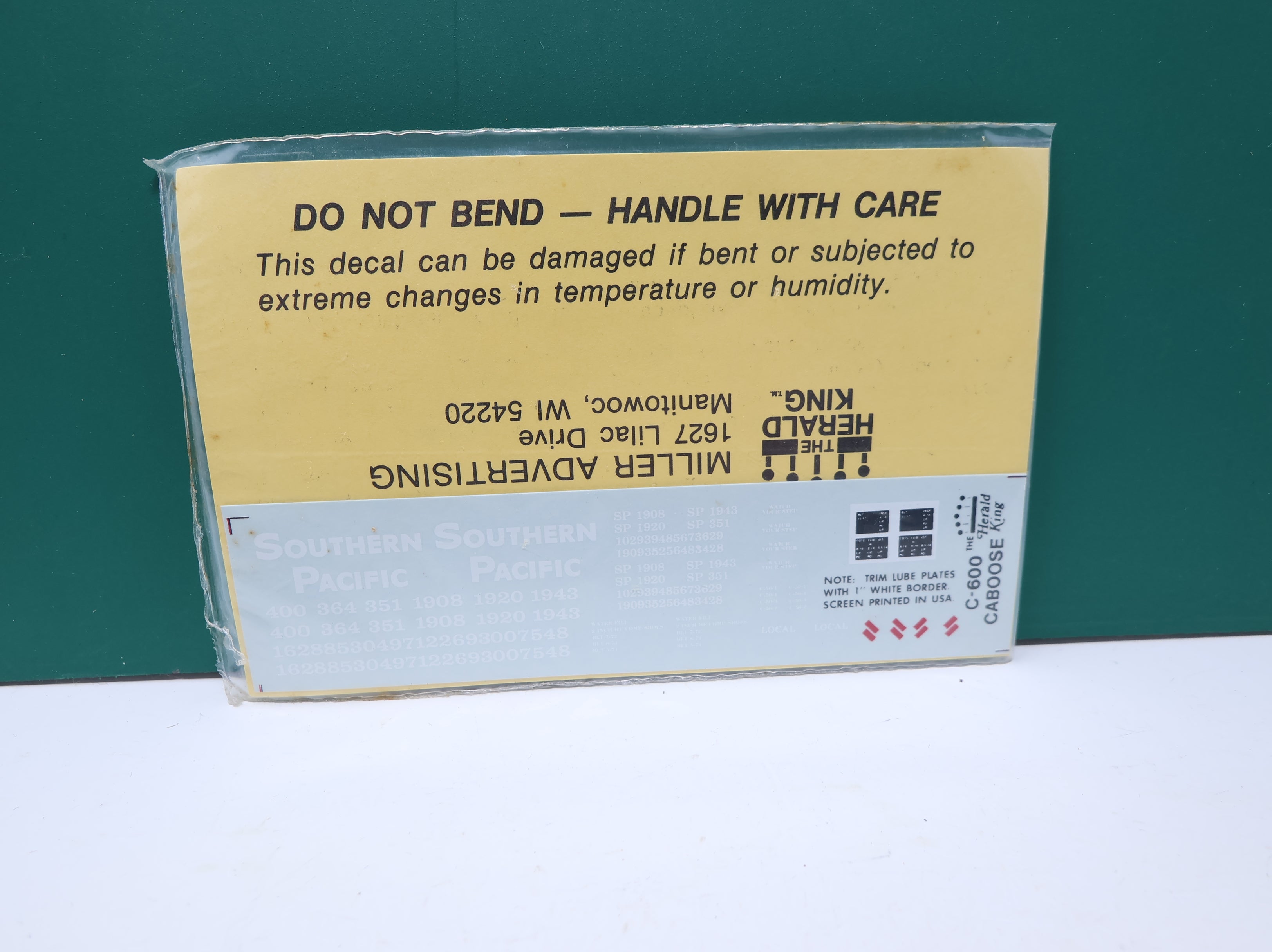 The Herald King C600 HO Scale Southern Pacific Tuscan Red 1977 White Lettering Decals