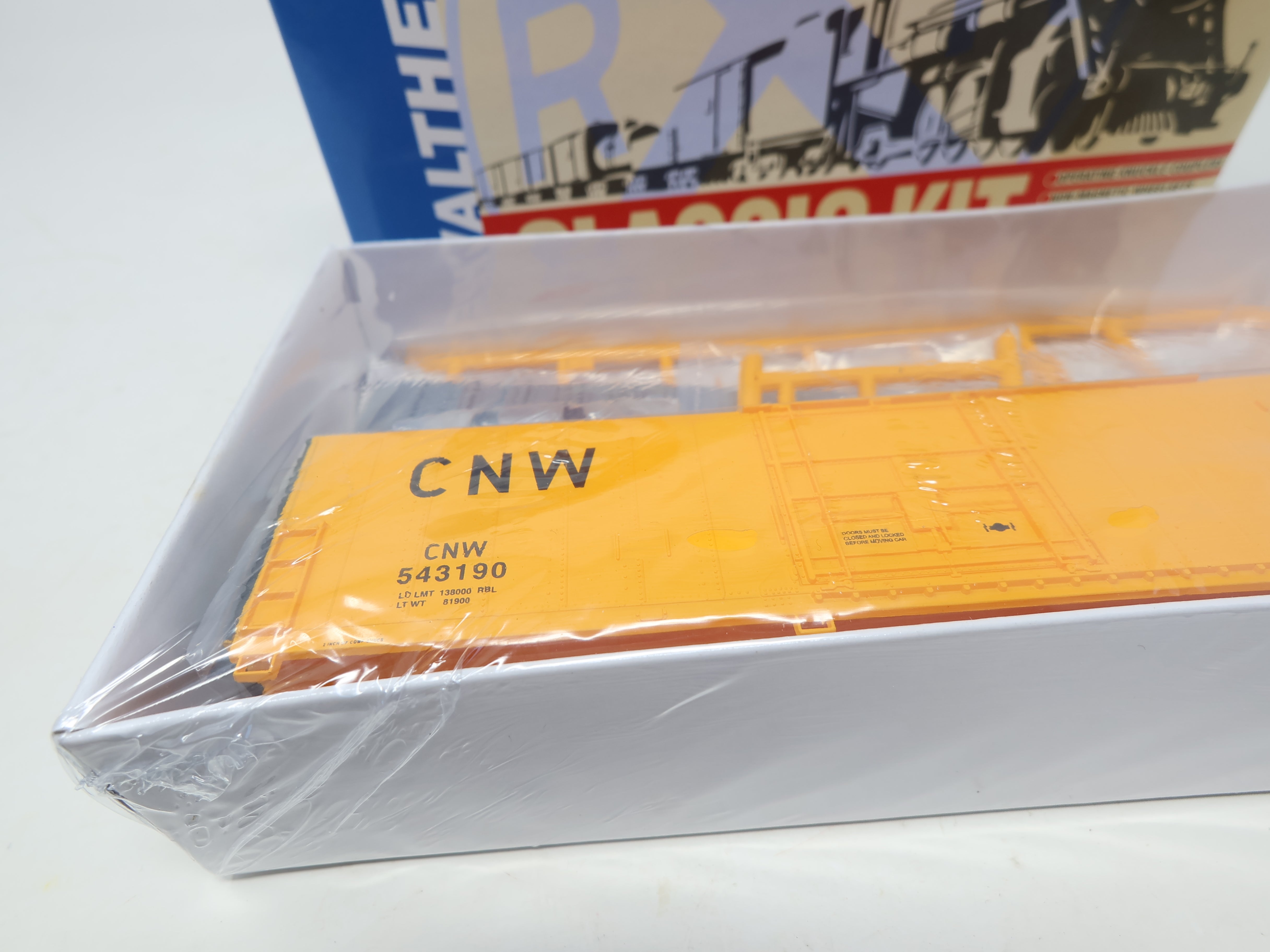 Walthers 932-4776 HO Scale, 50' FGE Insulated Box Car (Sealed Kit), Chicago & North Western CNW #543190 (KIT)