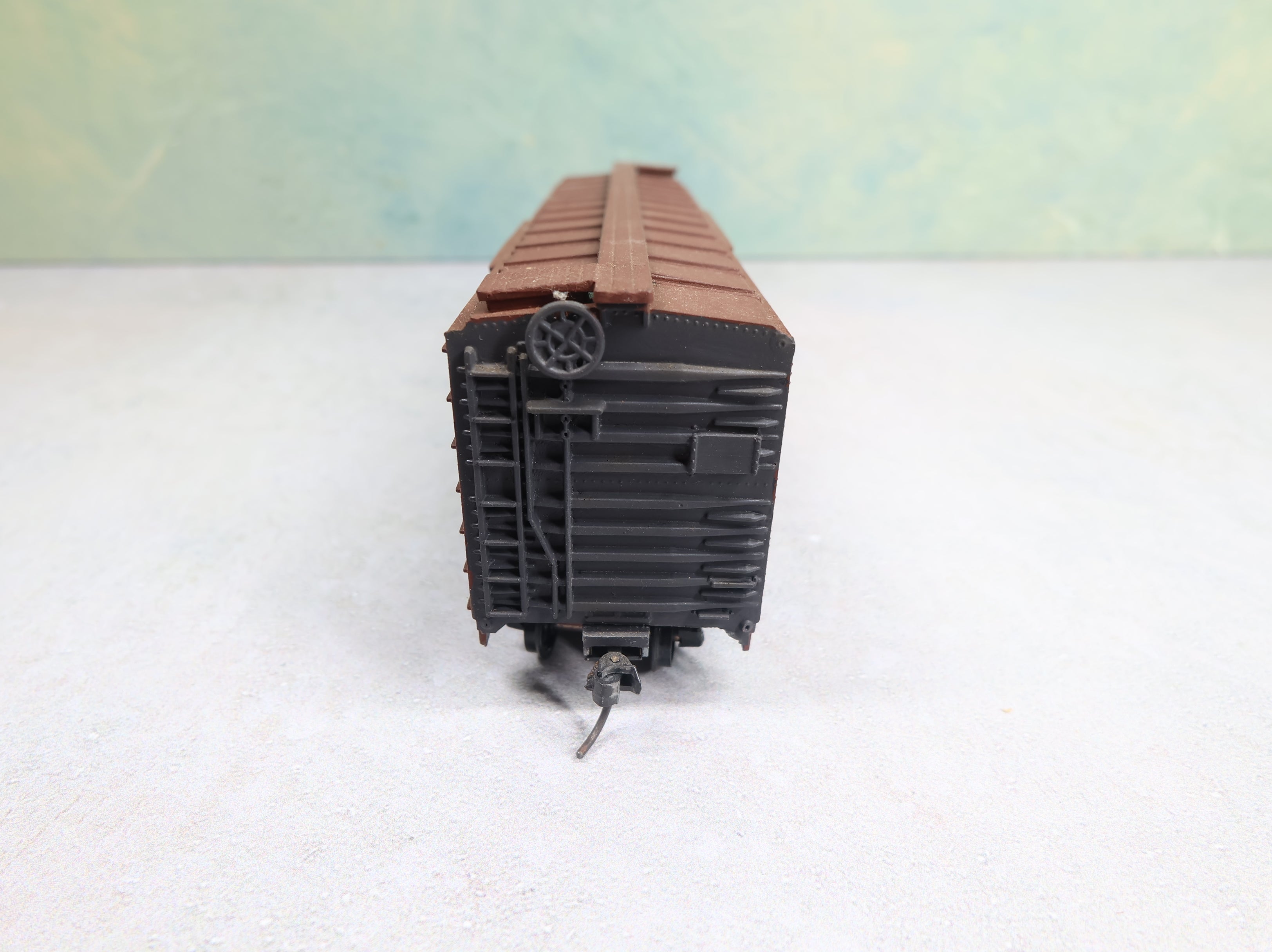 USED Roundhouse HO Scale 40' Wood OB Box Car Black River and Western BR&W #1337 Decal