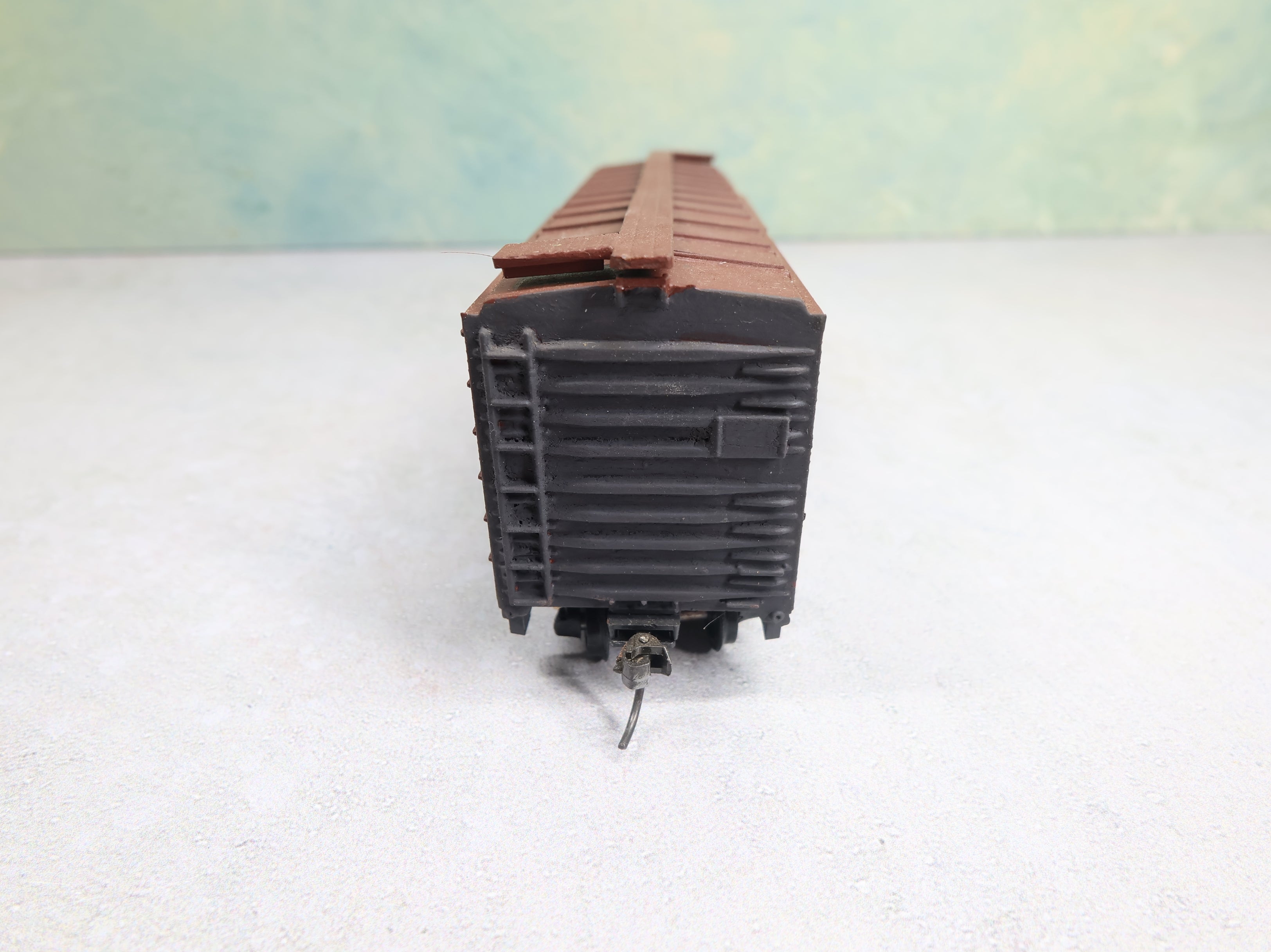 USED Roundhouse HO Scale 40' Wood OB Box Car Black River and Western BR&W #1342 Decal
