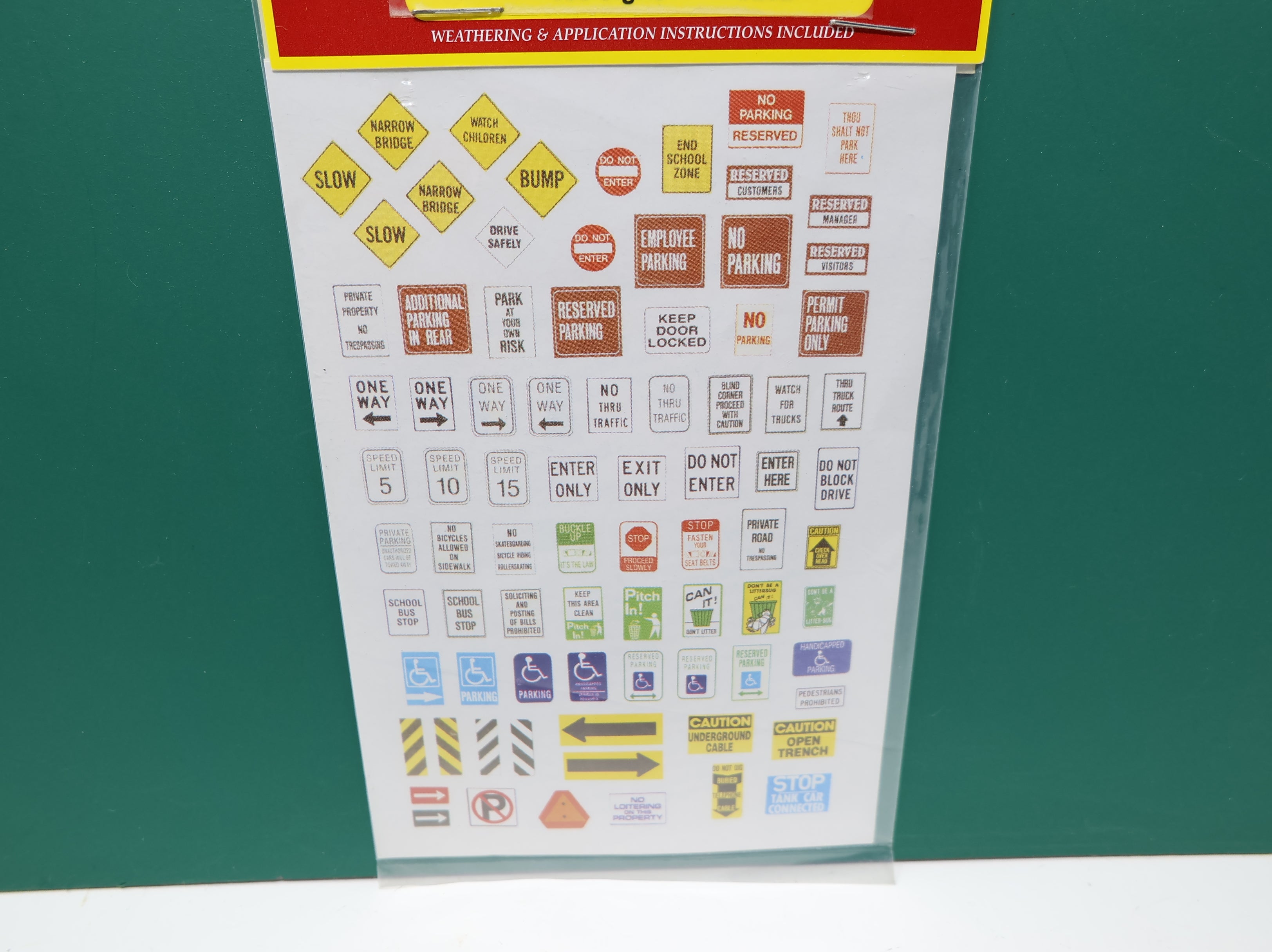 JL Innovative 202 HO Scale Uncommon Street Signs & Parking Signs (150 signs)