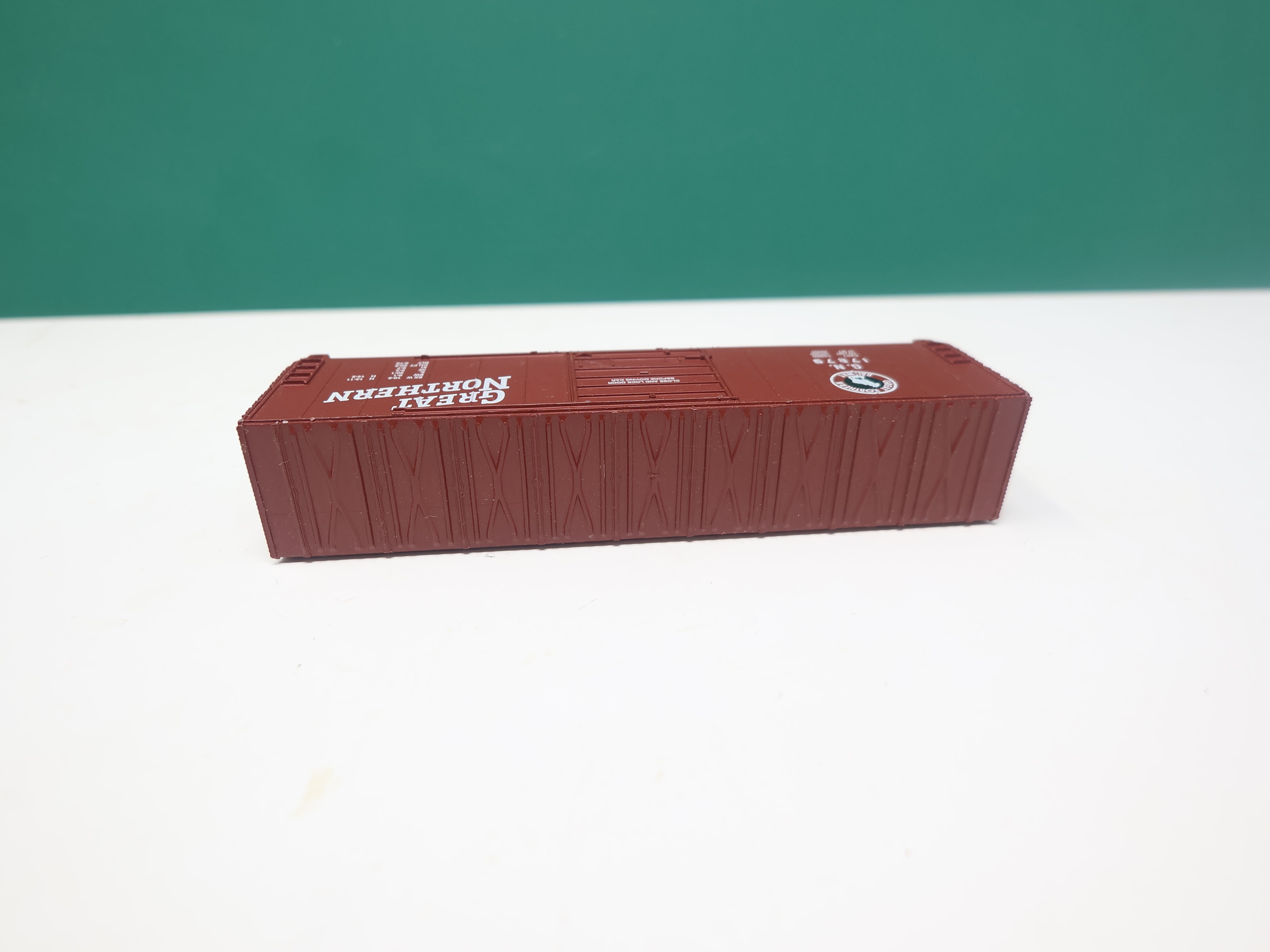 USED N Scale, 50' Box Car, Great Northern GN #17879, Shell Only