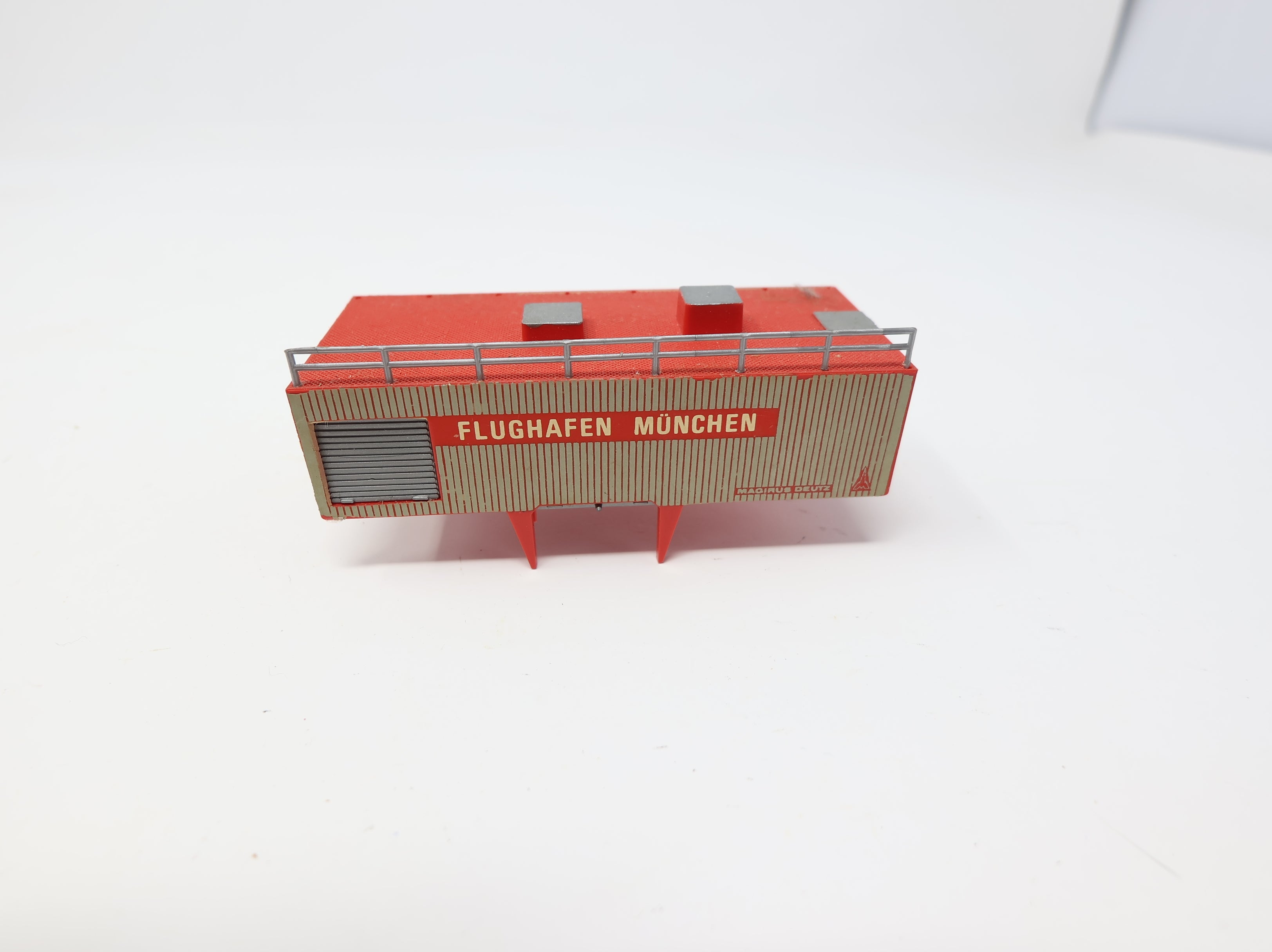 USED Preiser HO Scale Airport Fire Truck Flughafen Munchen
