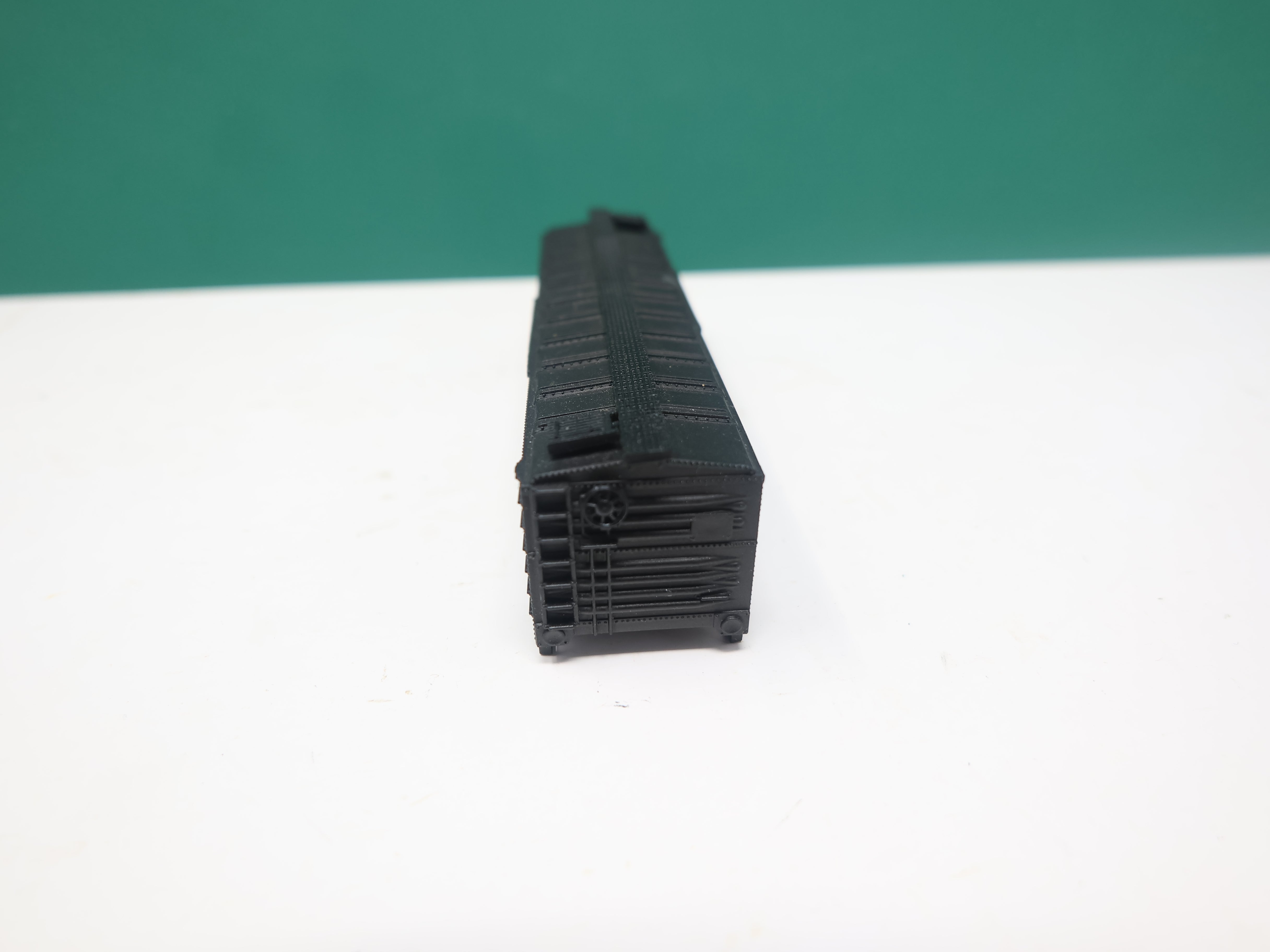 USED Atlas N Scale, 40' Wooden Box Car, Rio Grande D&RGW #3949, No trucks