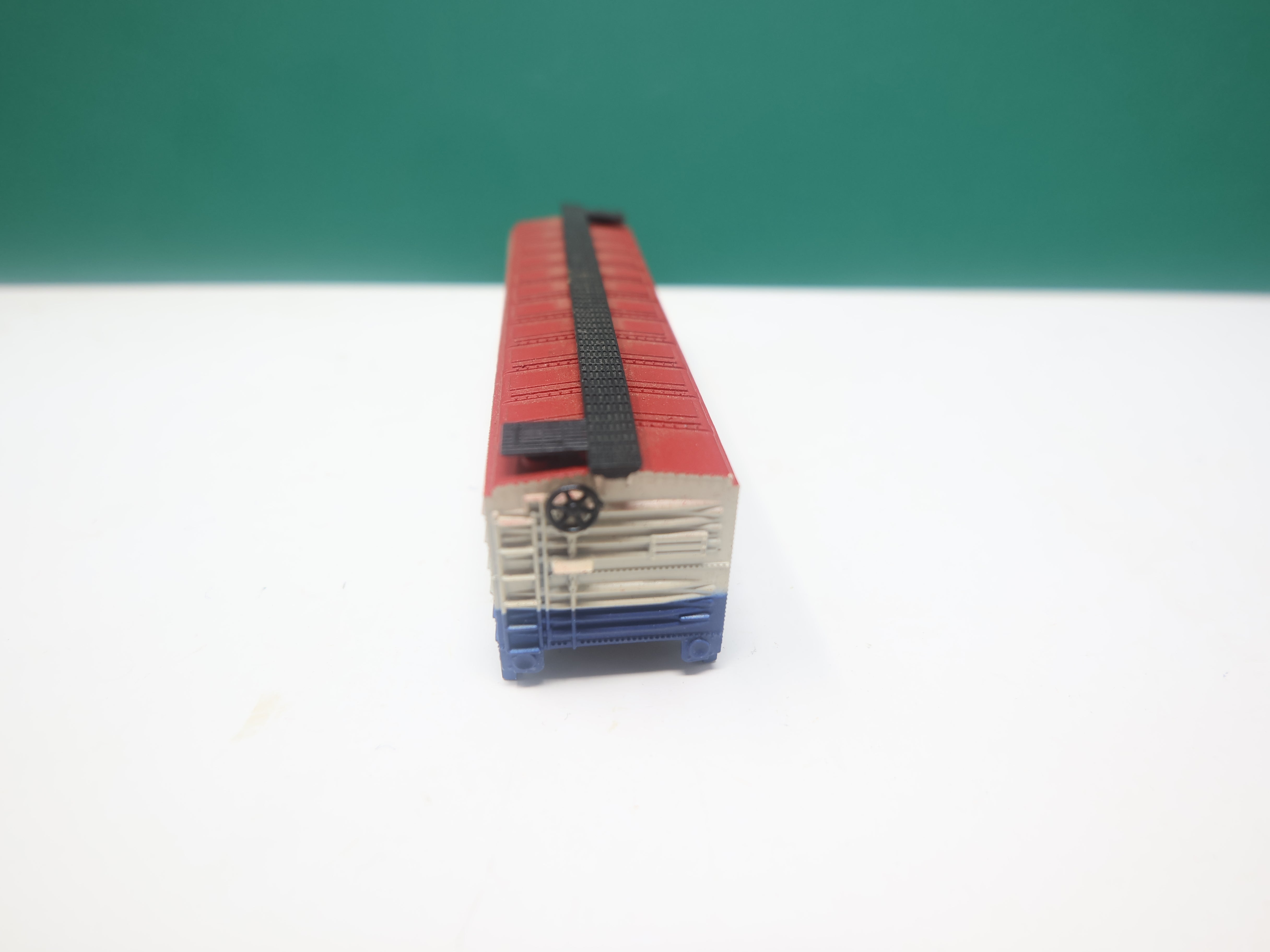USED N Scale, 40' Box Car, Johnson JWAX #49000, No Trucks