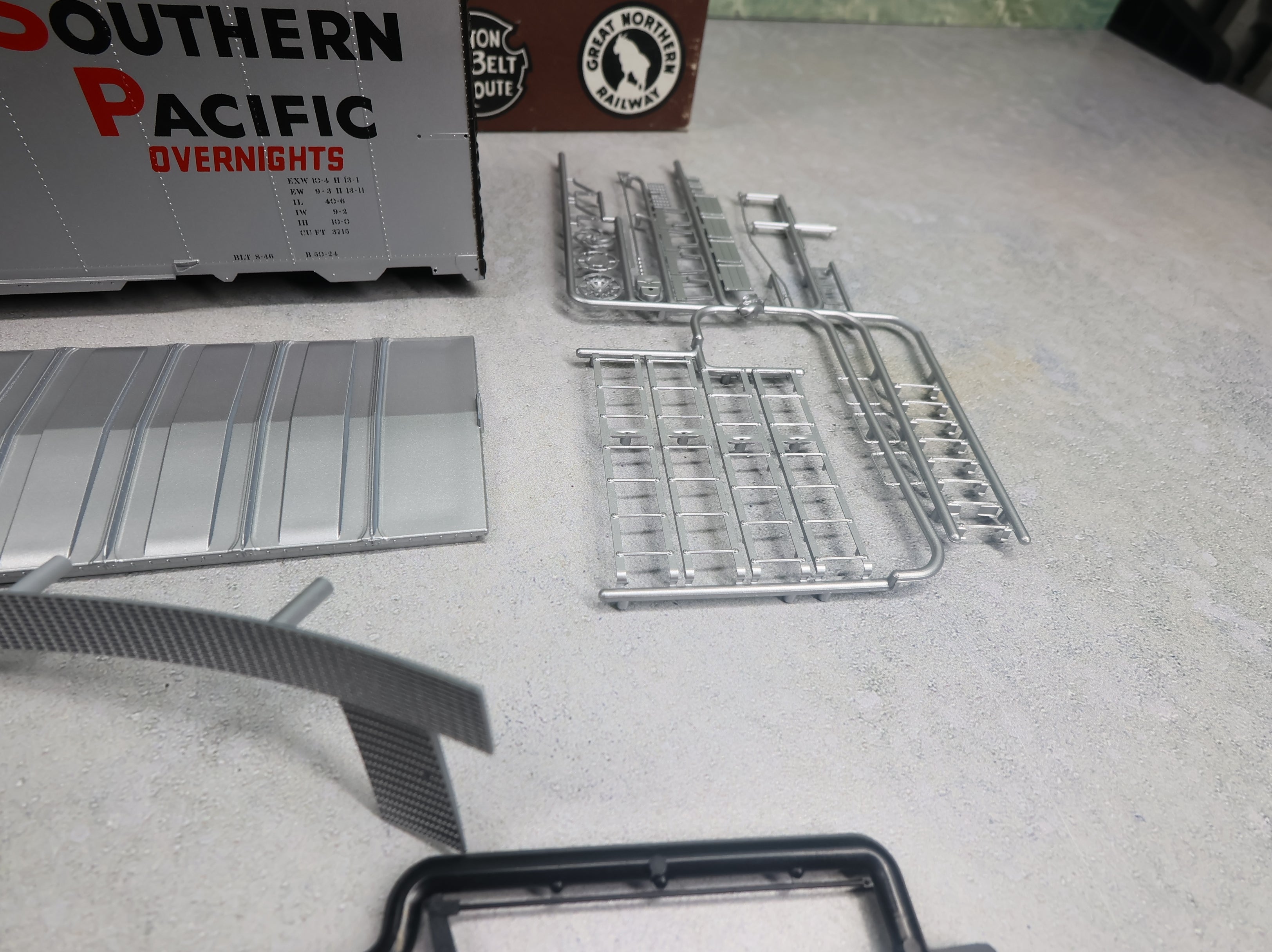 USED Intermountain O Box Car Southern Pacific SP #163196 KIT