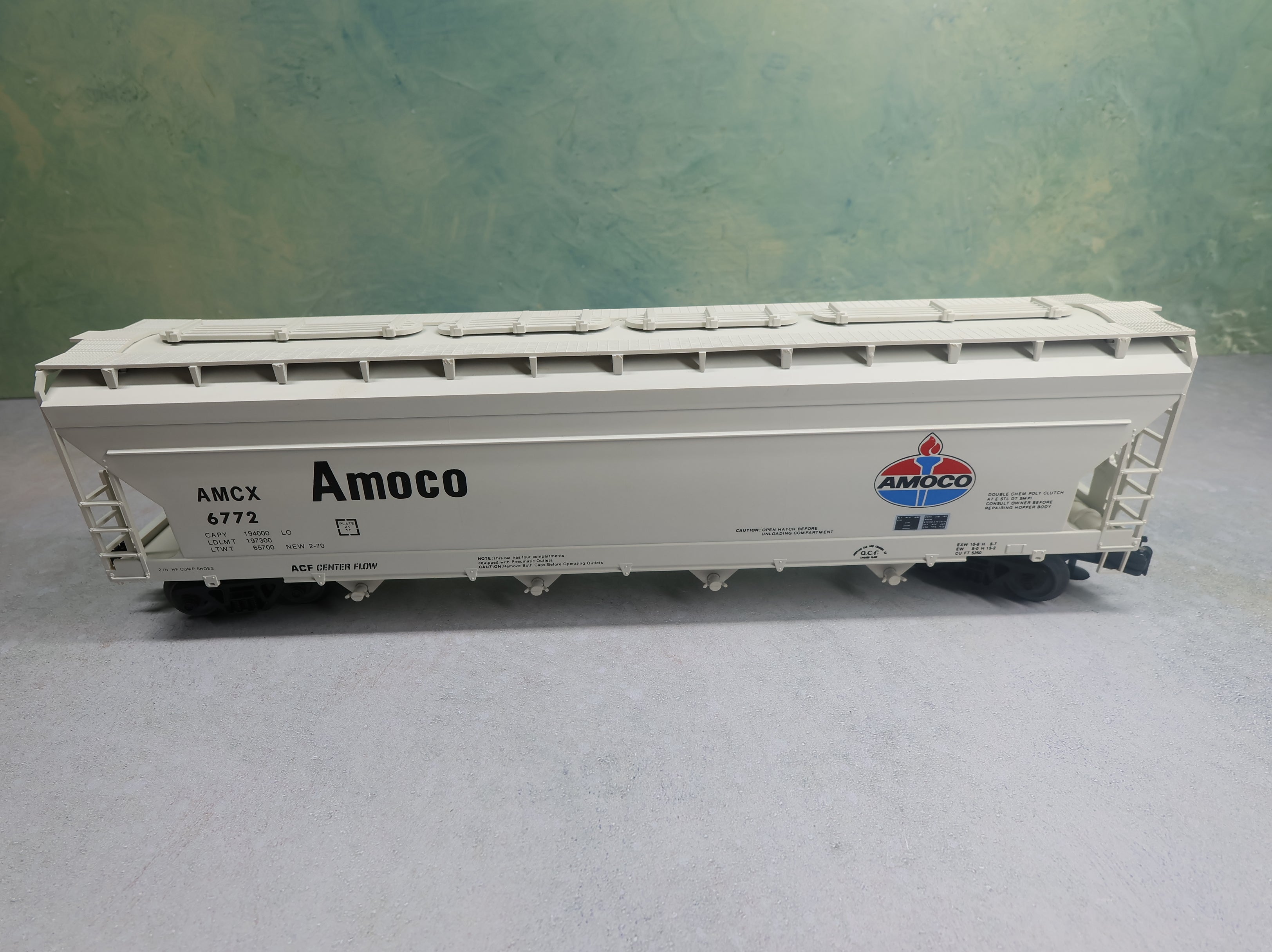 USED Weaver O ACF Centerflow Hopper Amoco AMCX #6772